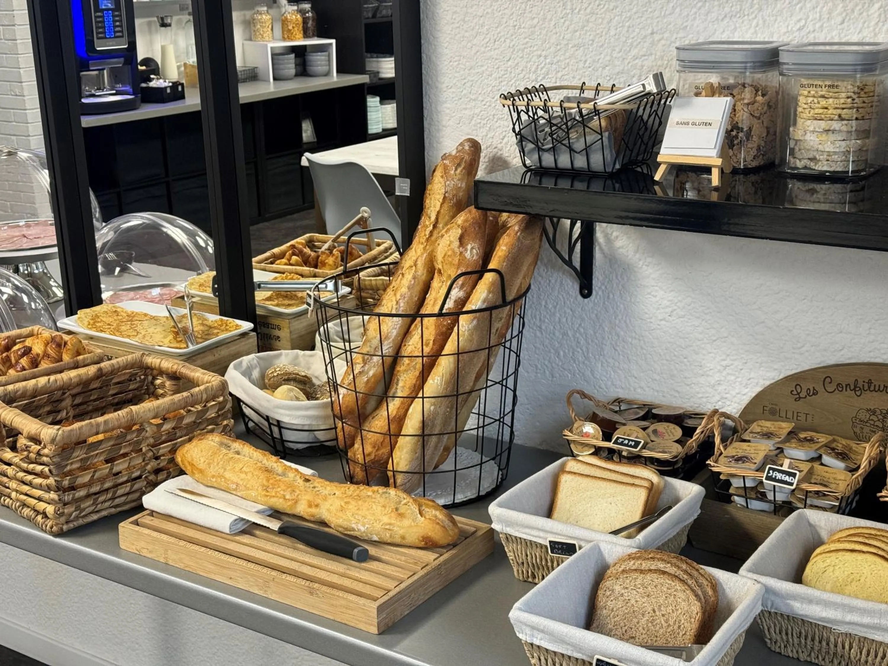 Food in Kyriad Epernay