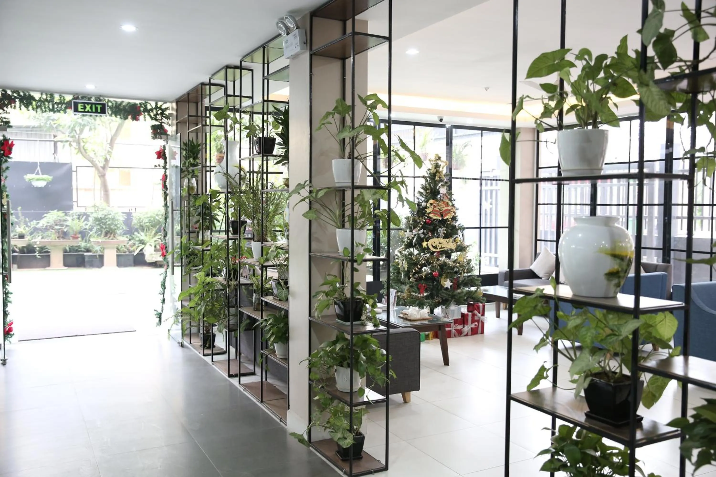 Communal lounge/ TV room in ISTAY Hotel Apartment 5