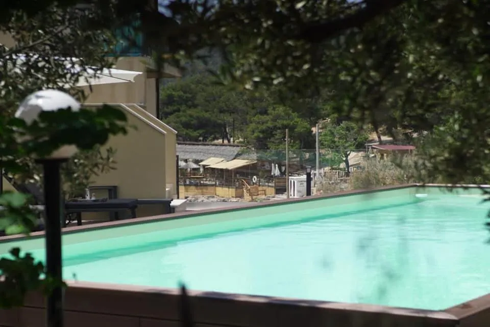 Swimming pool in Hotel Fortuna
