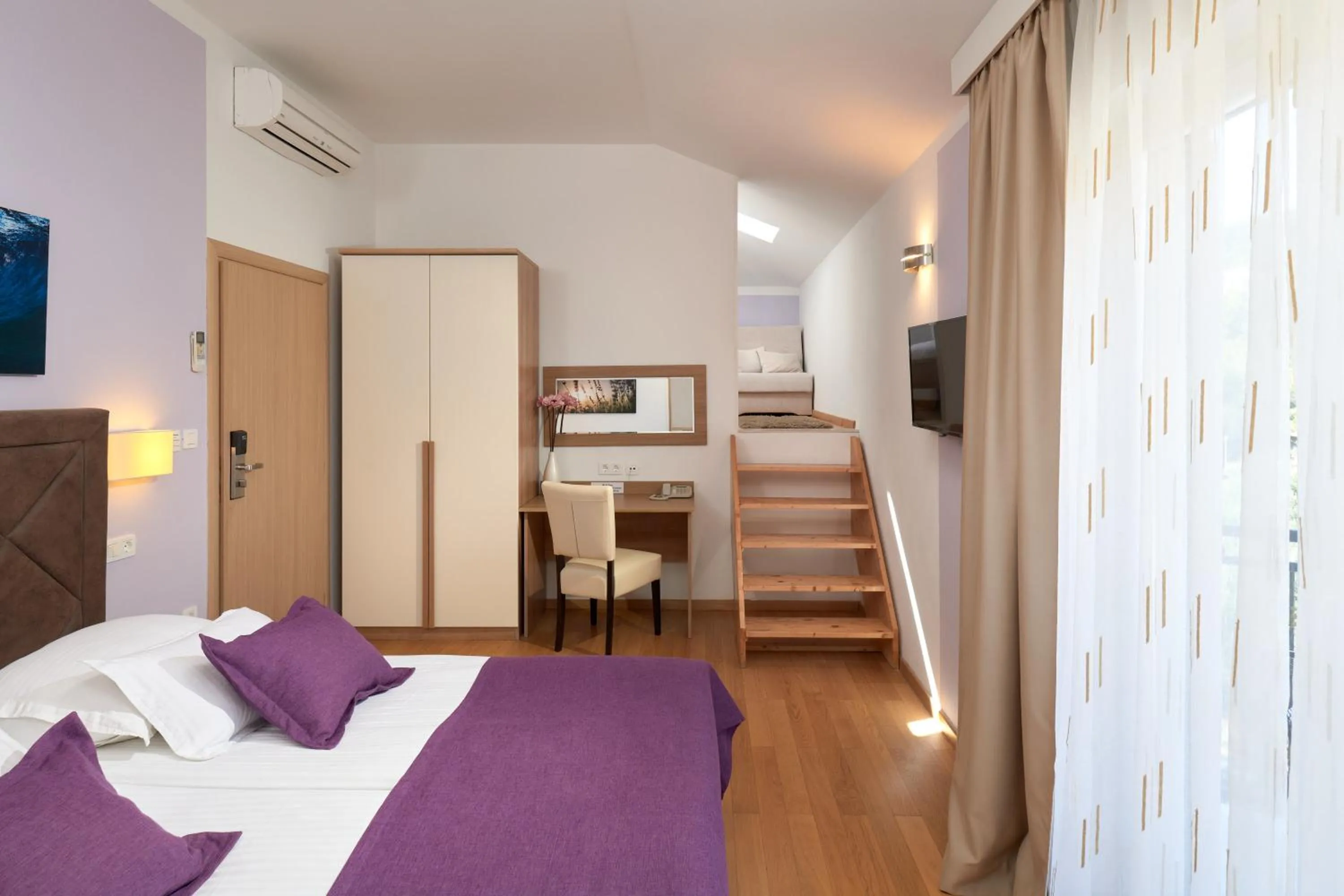 Photo of the whole room, Bed in Hotel Fortuna