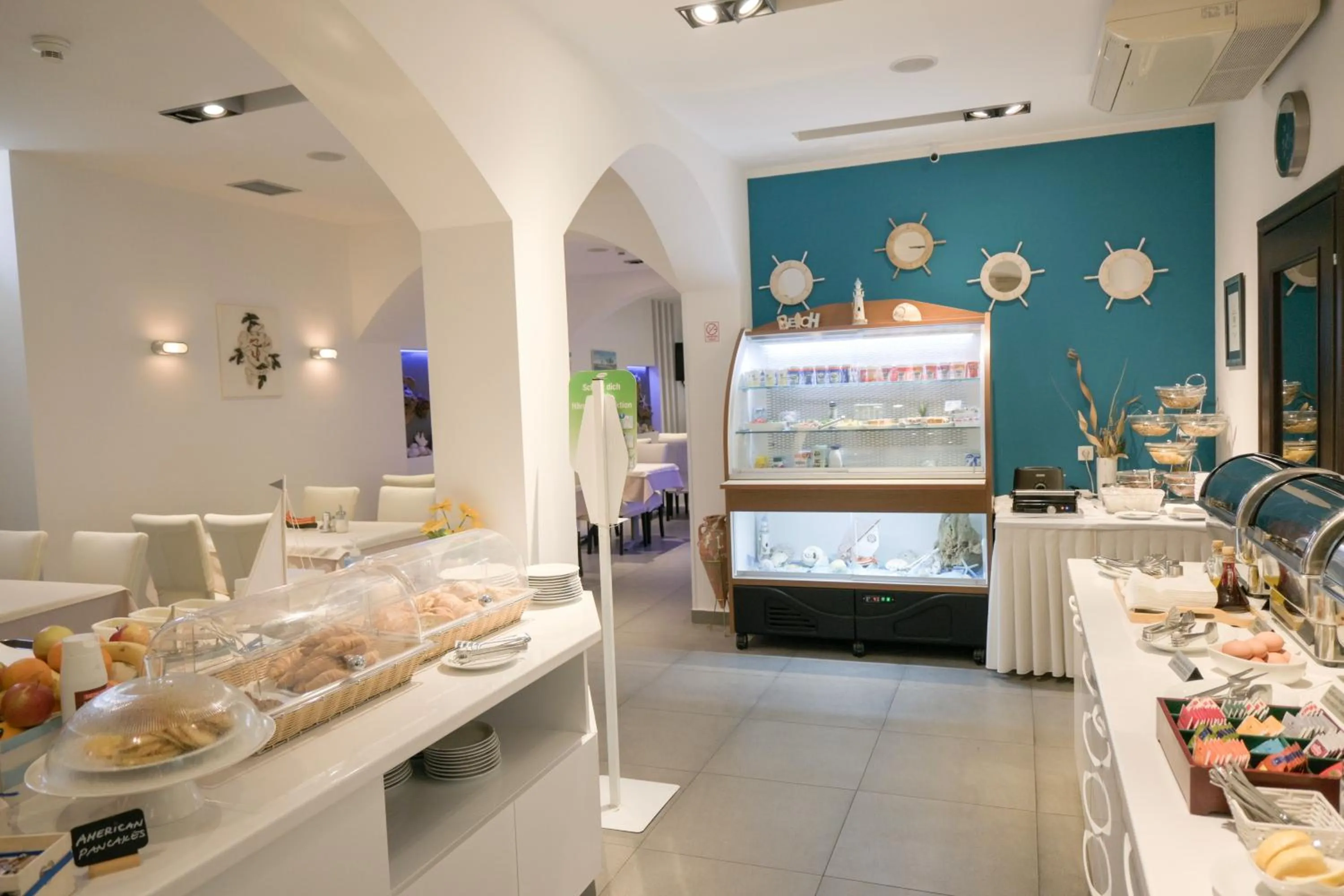 Buffet breakfast in Hotel Fortuna