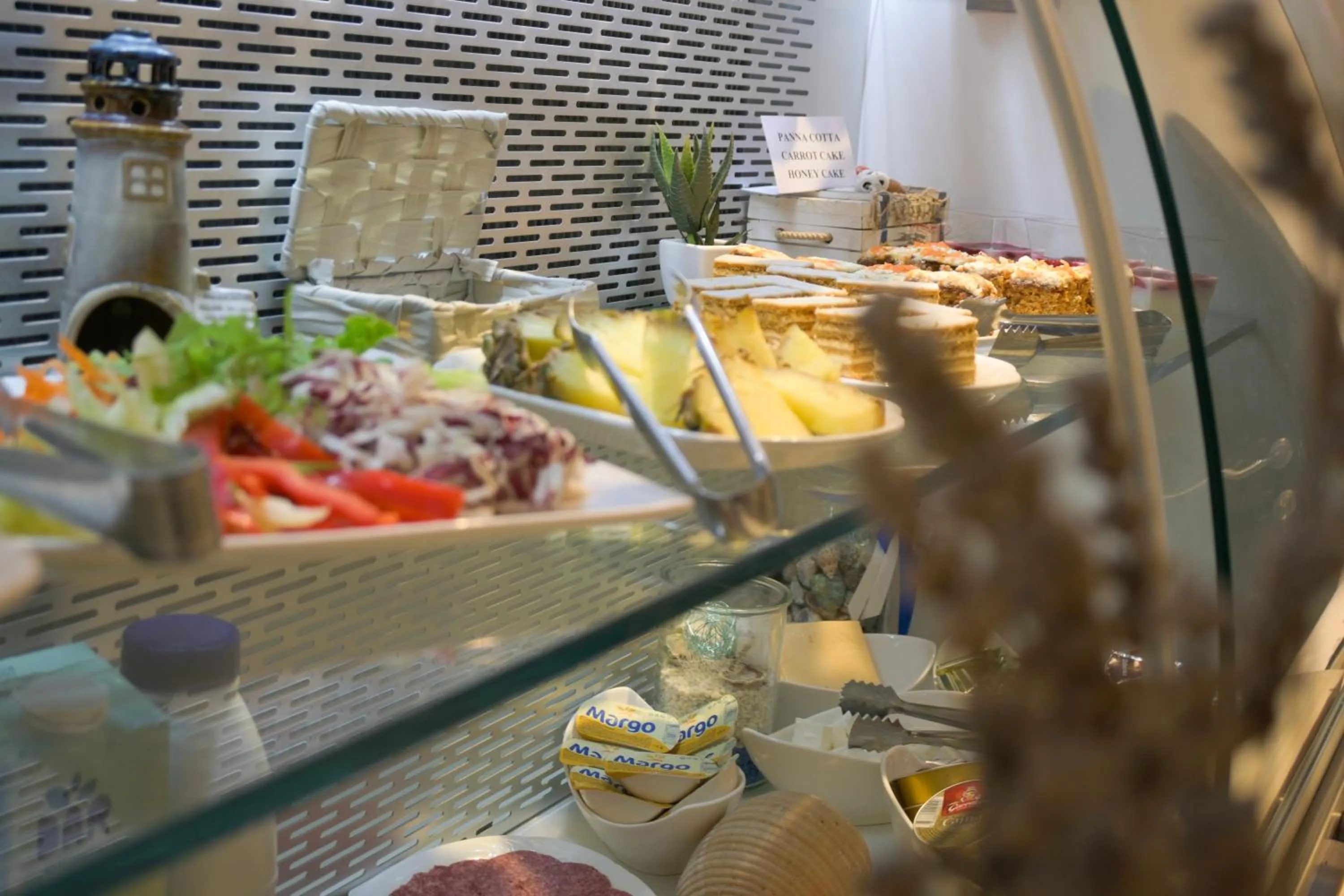 Buffet breakfast in Hotel Fortuna