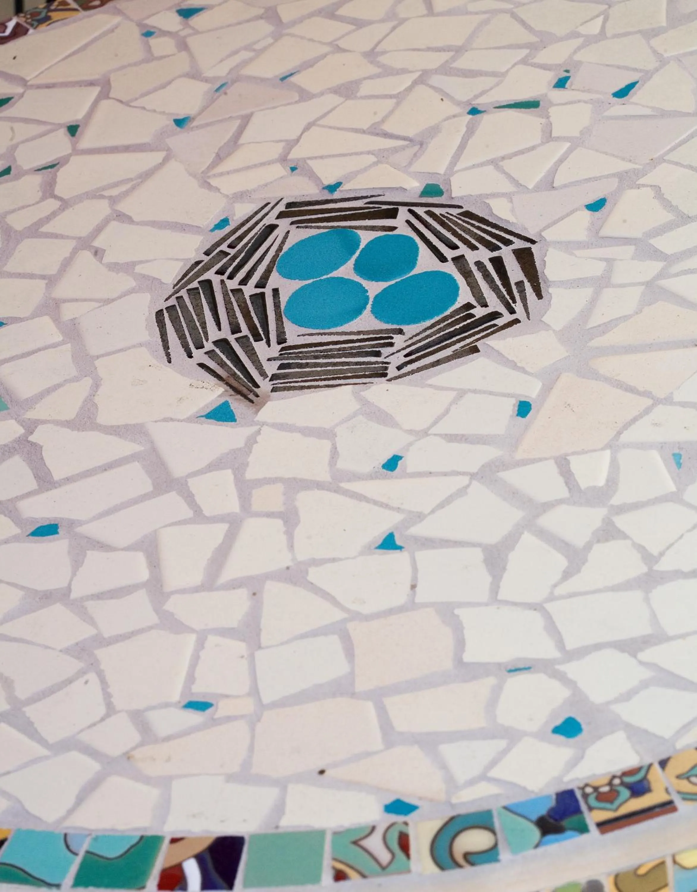 Decorative detail in Su Nido Inn