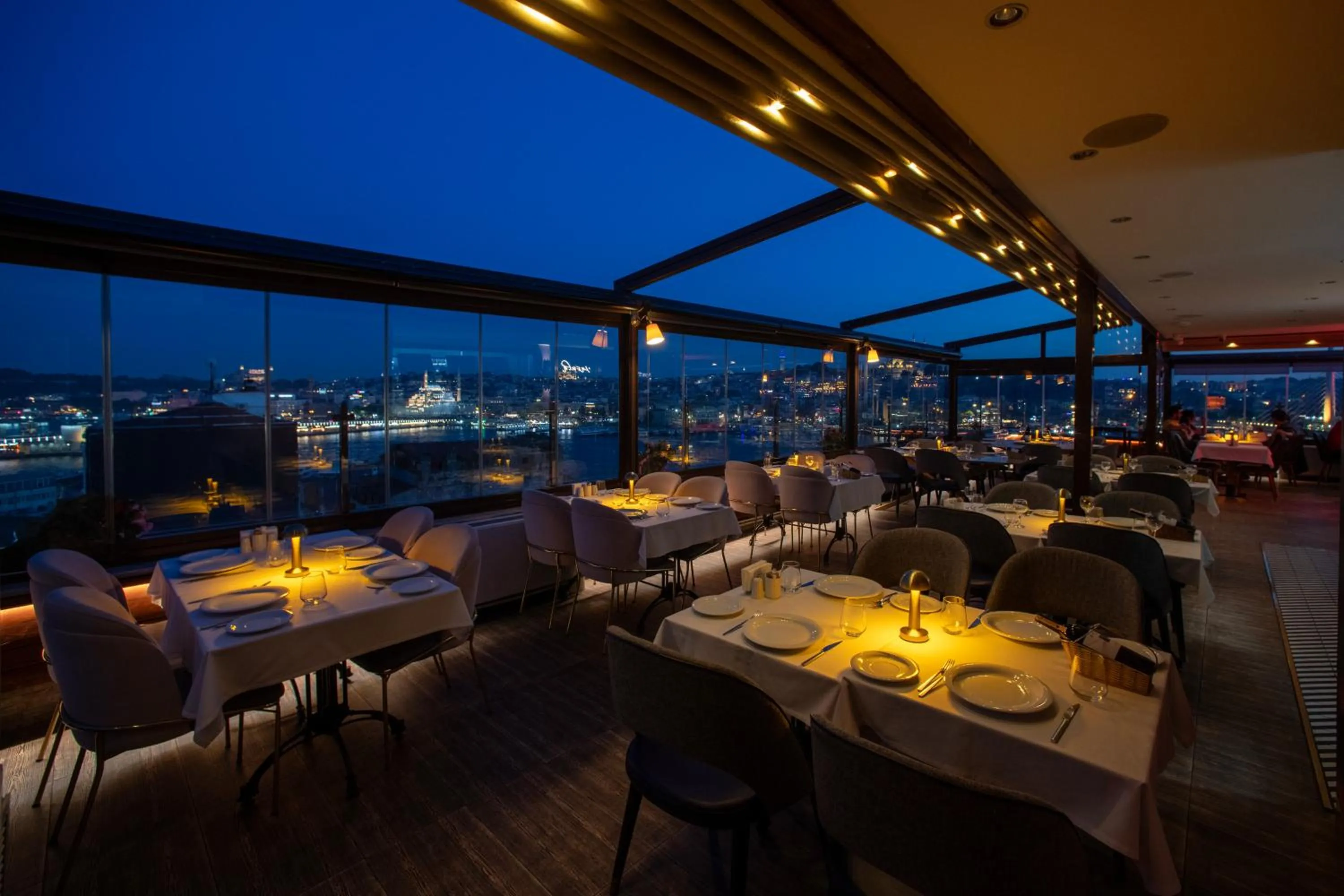 Restaurant/places to eat in Istanbul Golden City Hotel
