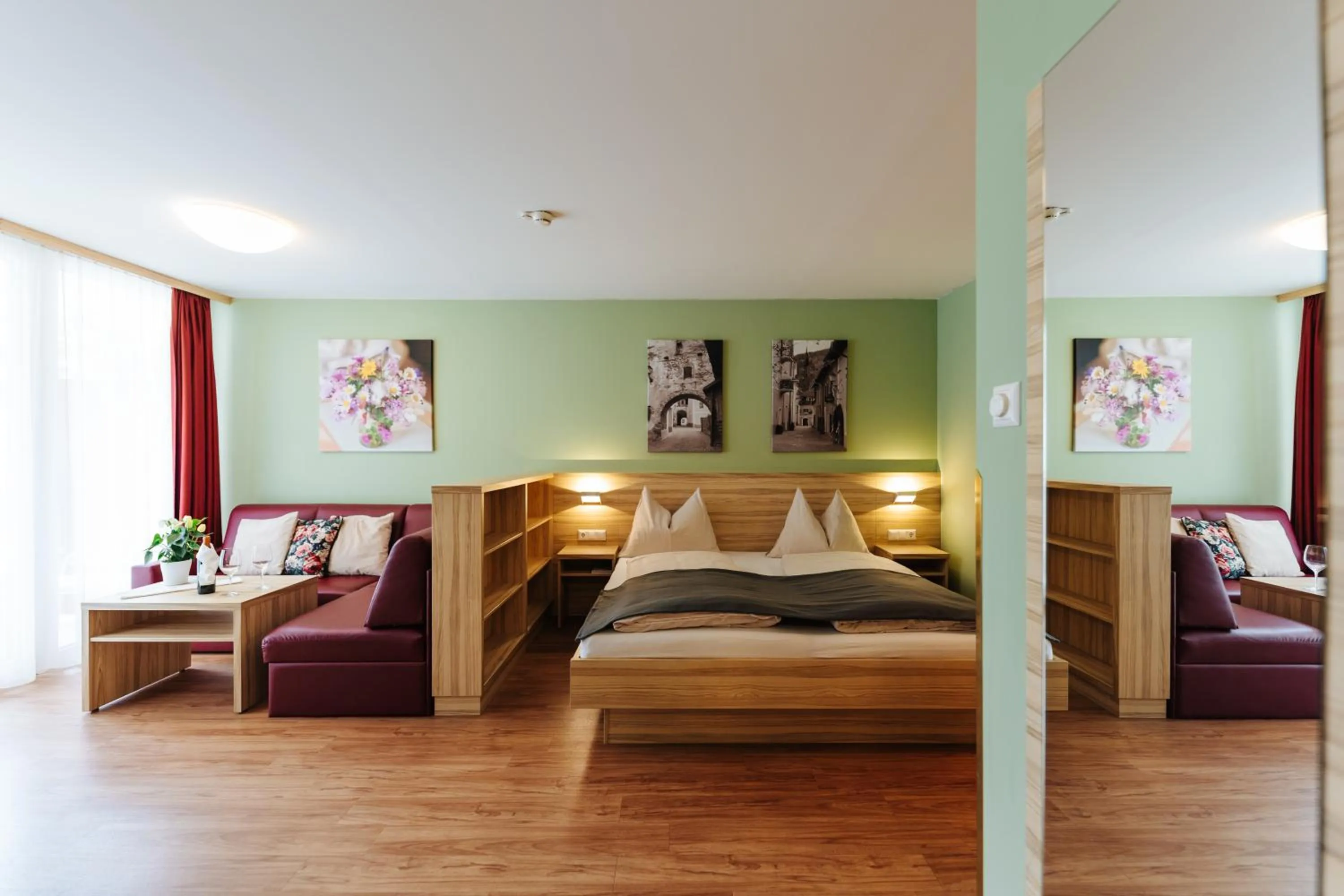 Photo of the whole room, Bed in Familienhotel Trebesingerhof