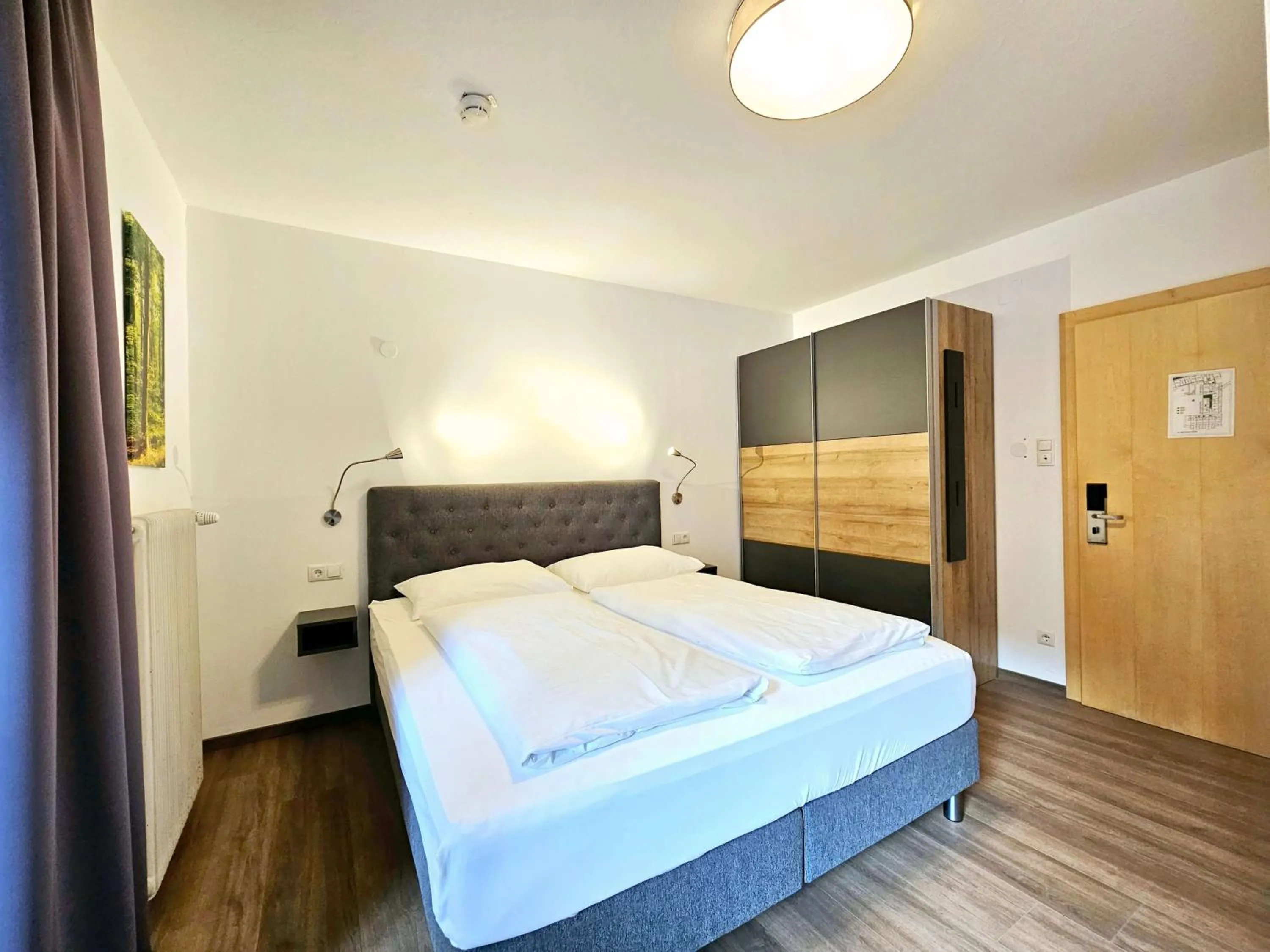 Bed in Familienhotel Trebesingerhof