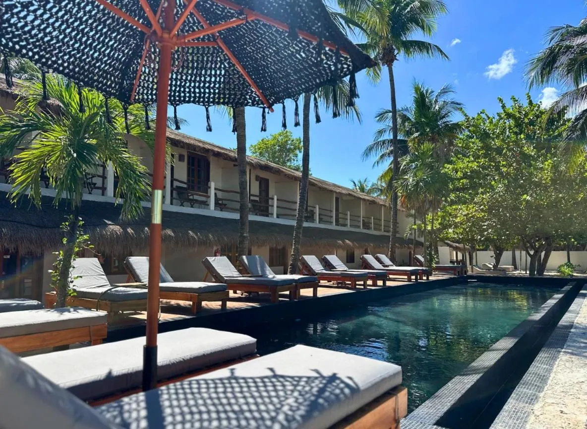 Swimming pool in Amaite Holbox - Oceanfront Hotel