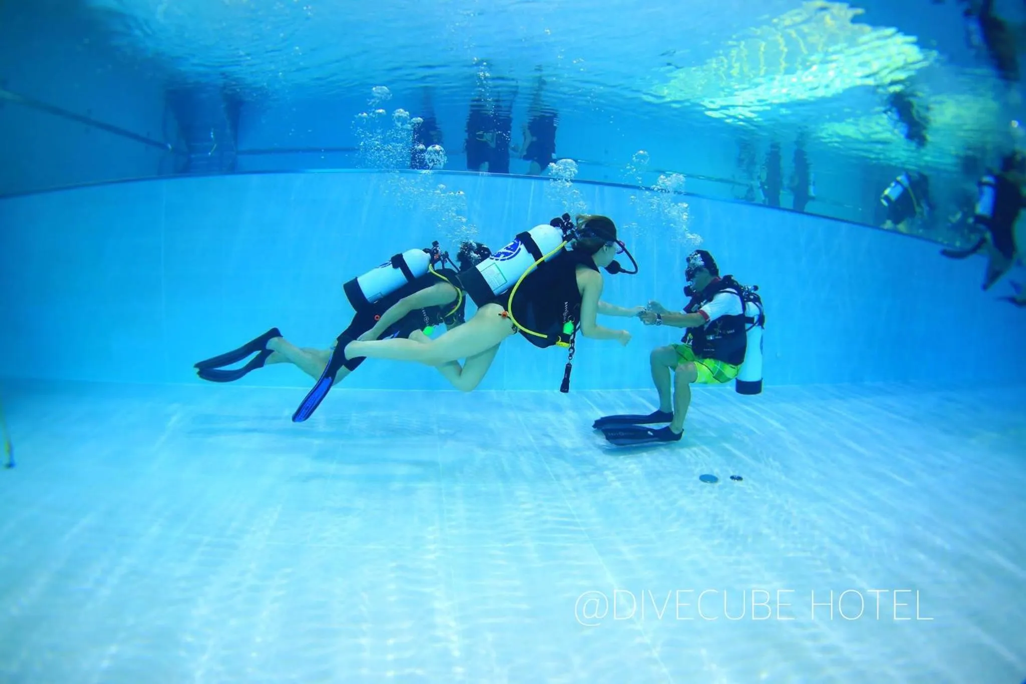 Diving in Divecube Hotel