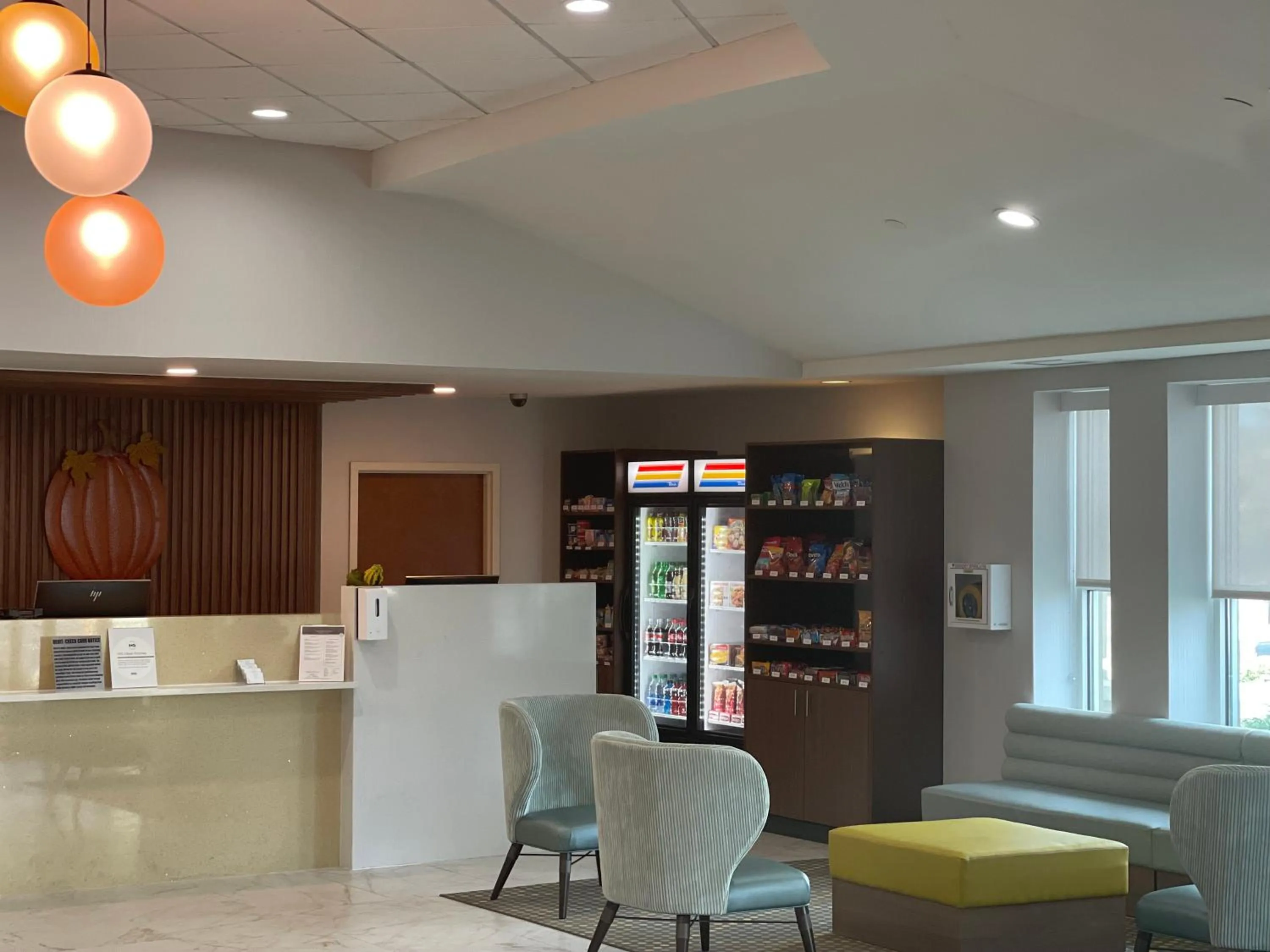 Property building in Holiday Inn Martinsburg by IHG