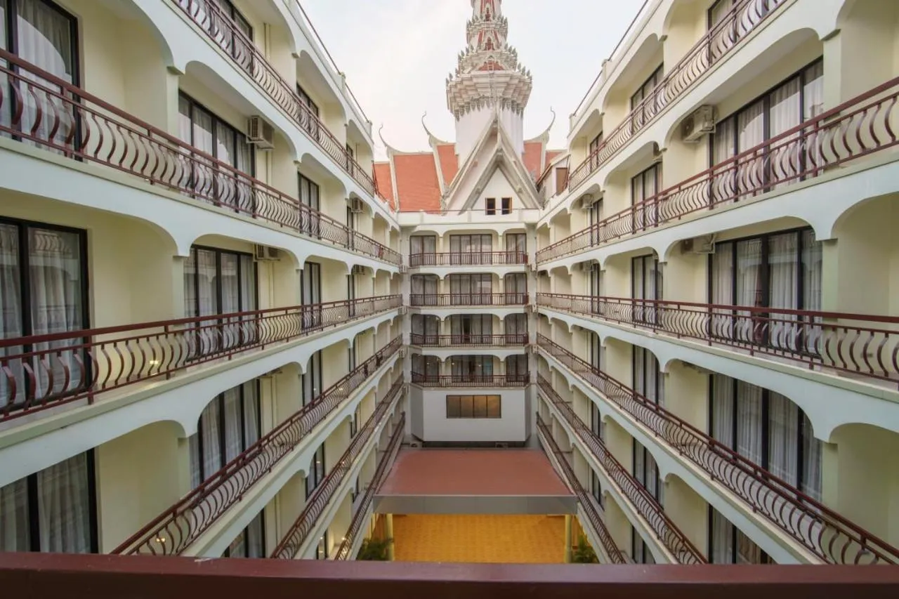 Property building in Smiling Hotel