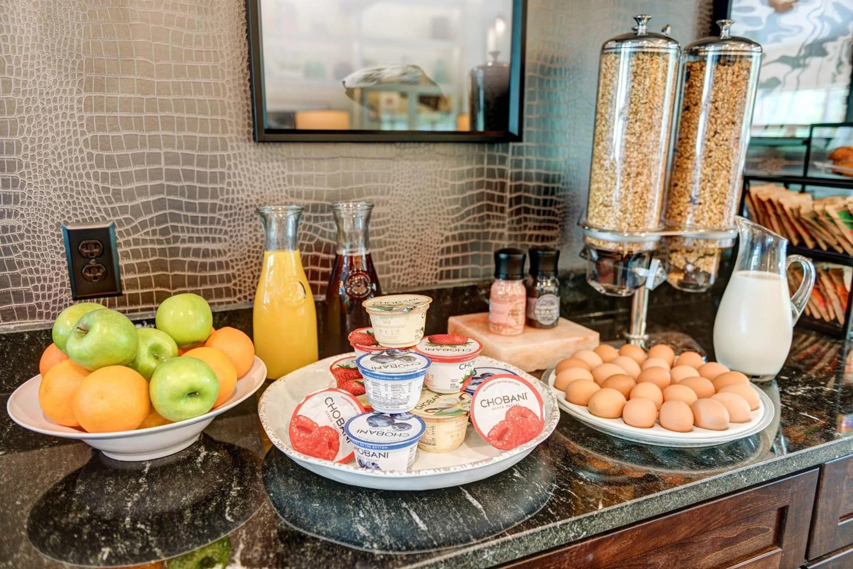 Breakfast in Garrison Hotel & Suites Dover-Portsmouth, an Ascend Collection Hotel