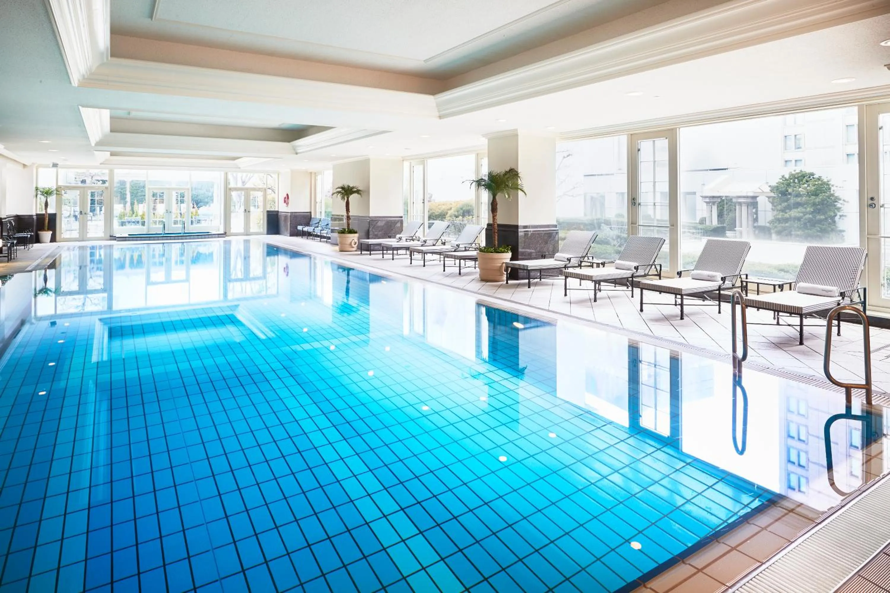 Swimming pool in The Ritz-Carlton Osaka
