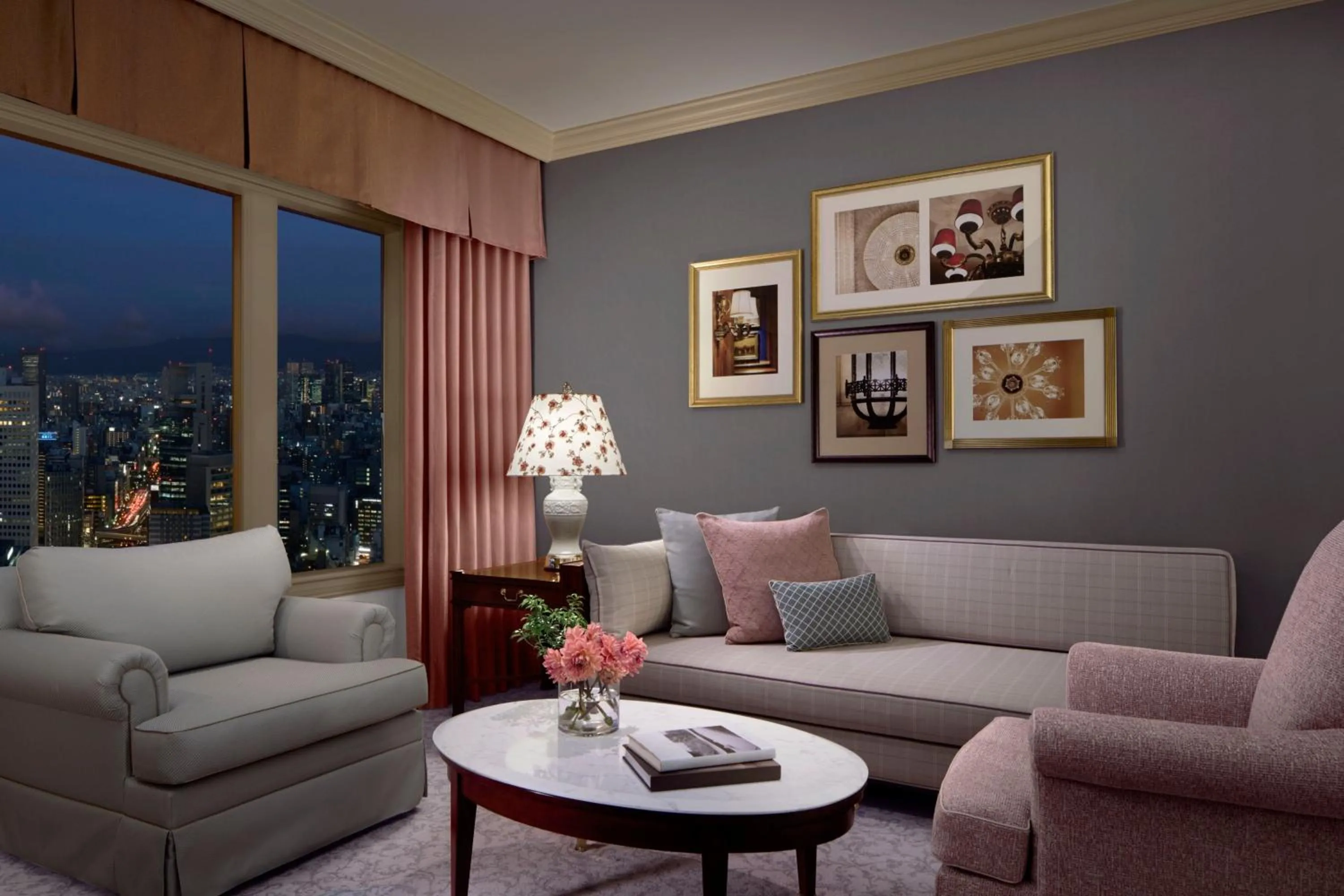 Living room in The Ritz-Carlton Osaka