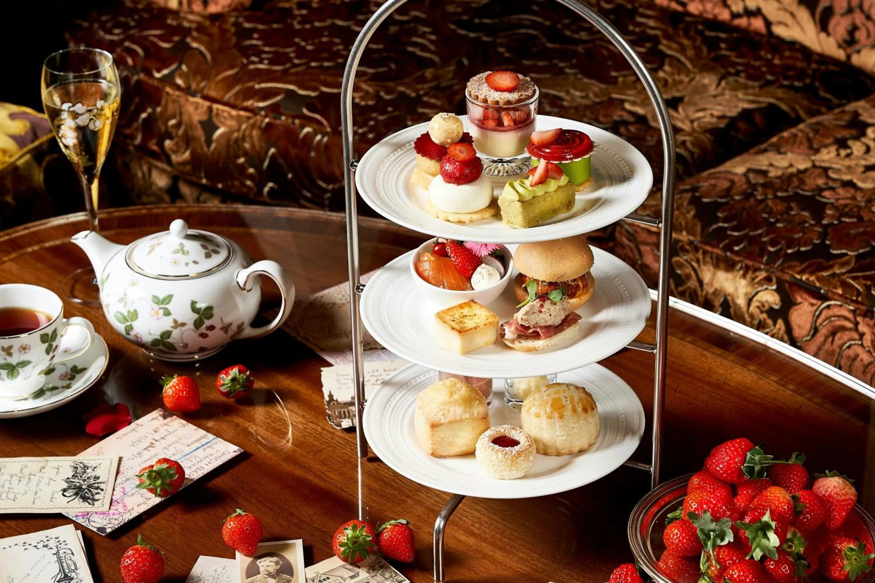 Lobby or reception in The Ritz-Carlton Osaka