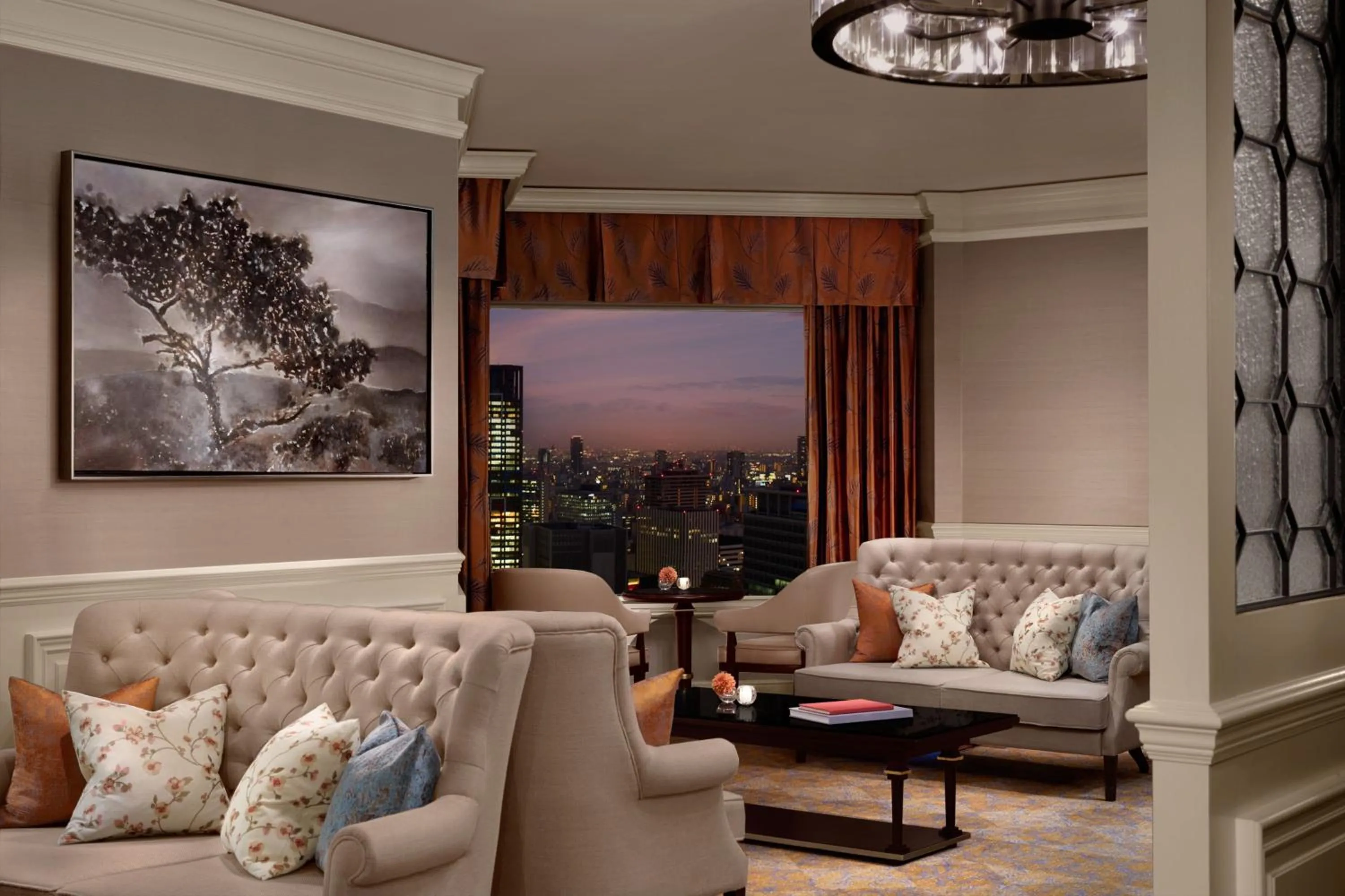 Living room in The Ritz-Carlton Osaka