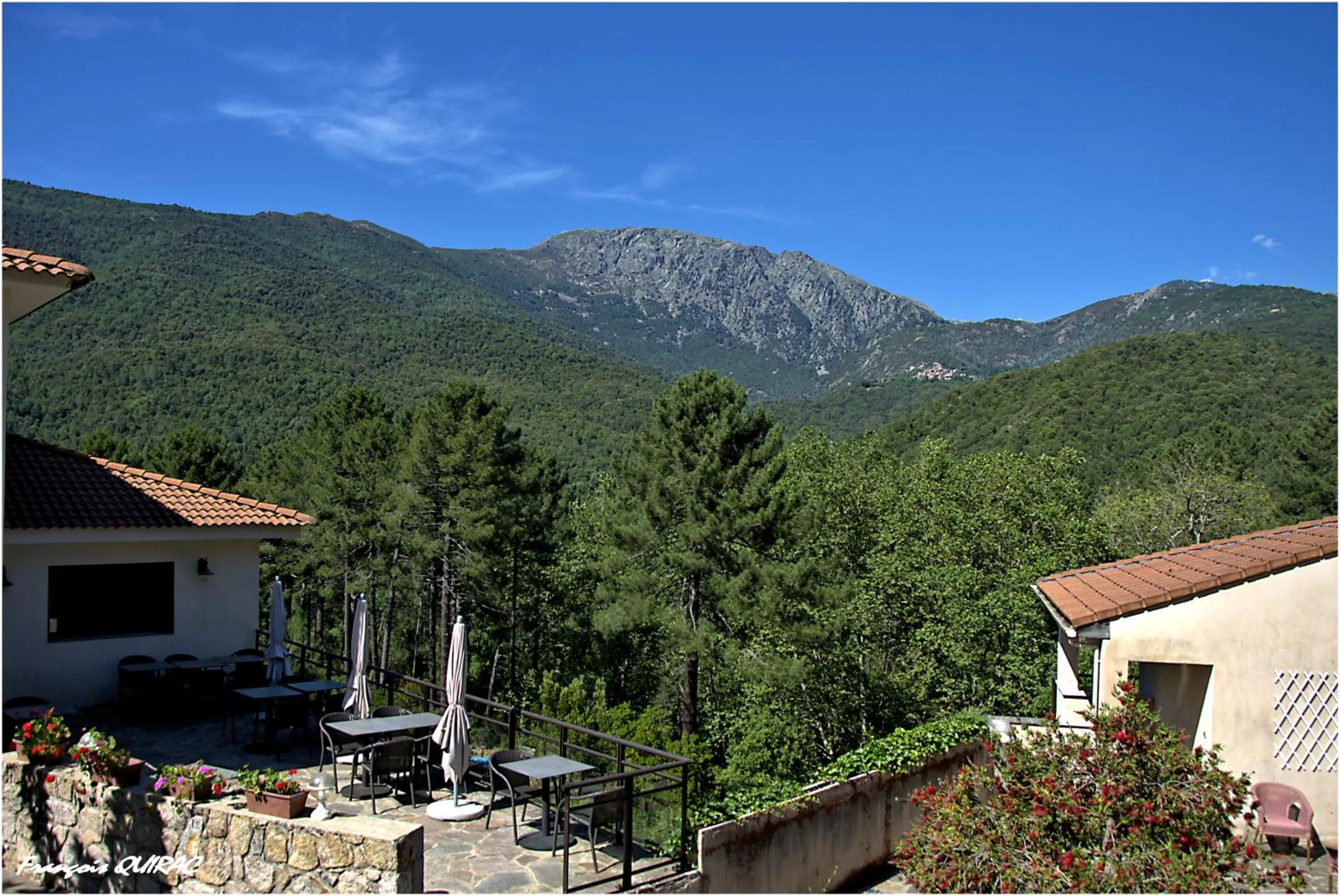 Property building in Auberge des Deux Sorru