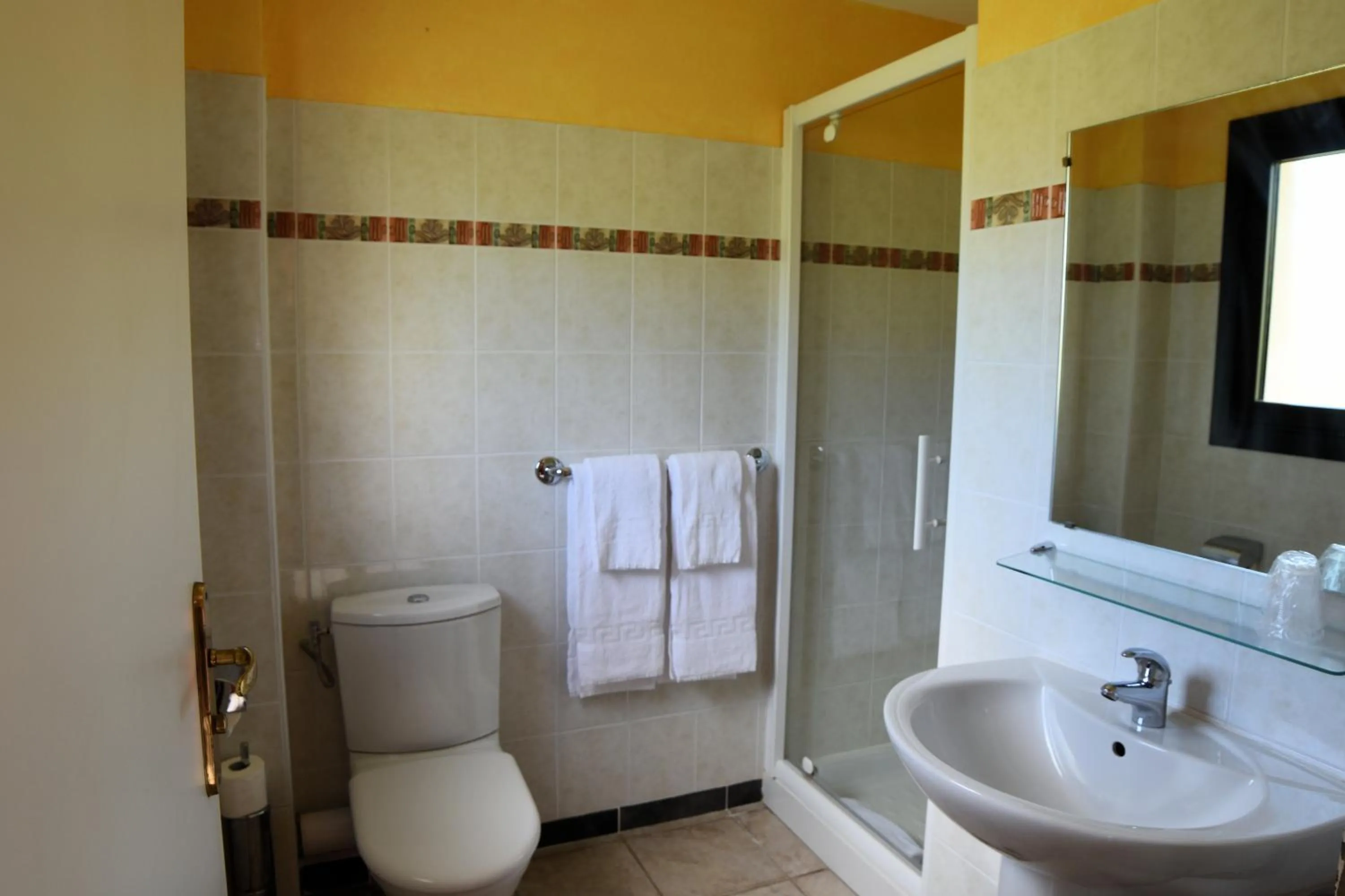 Bathroom in Auberge des Deux Sorru