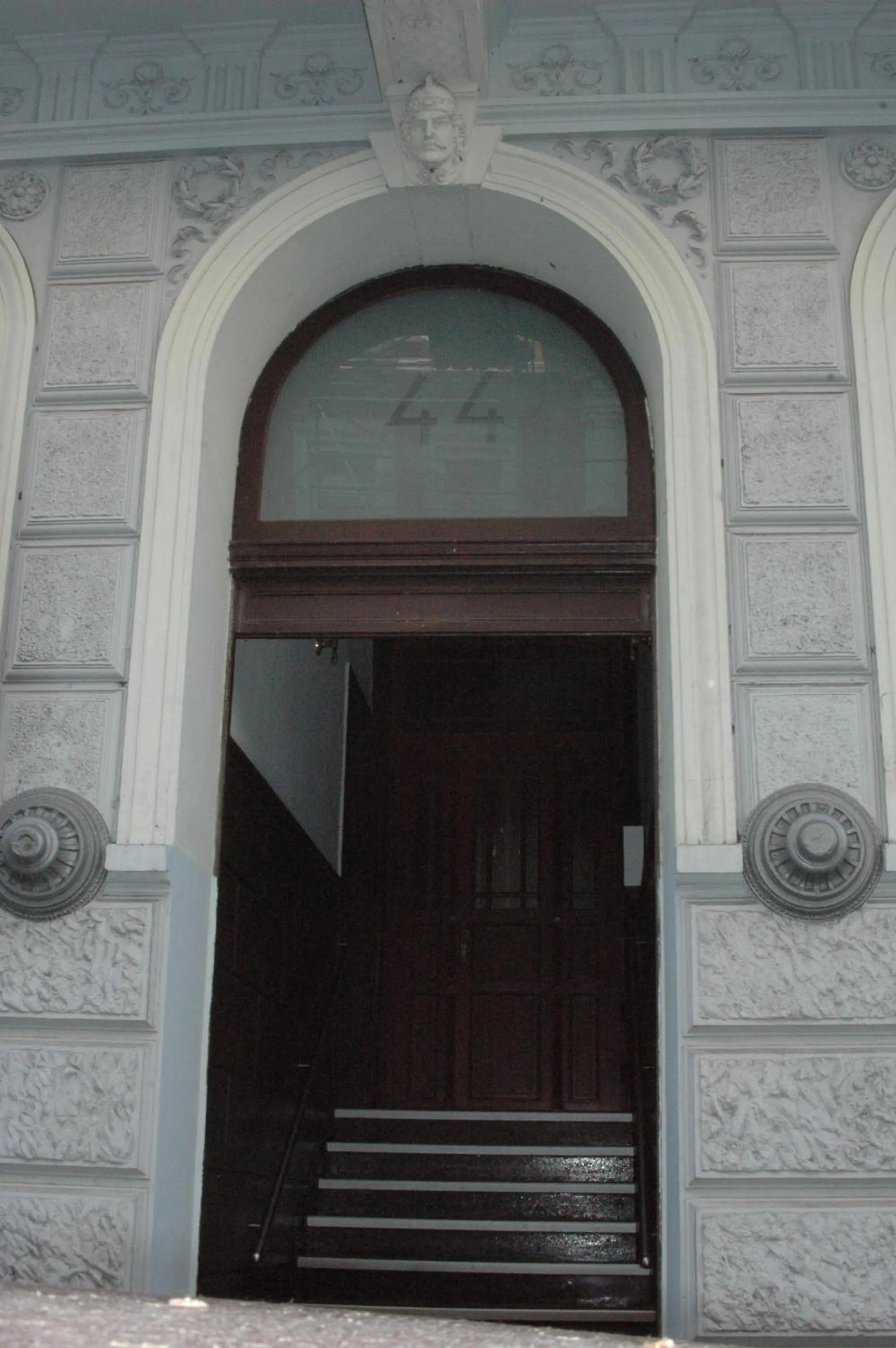 Facade/entrance in Buch-Ein-Bett Hostel