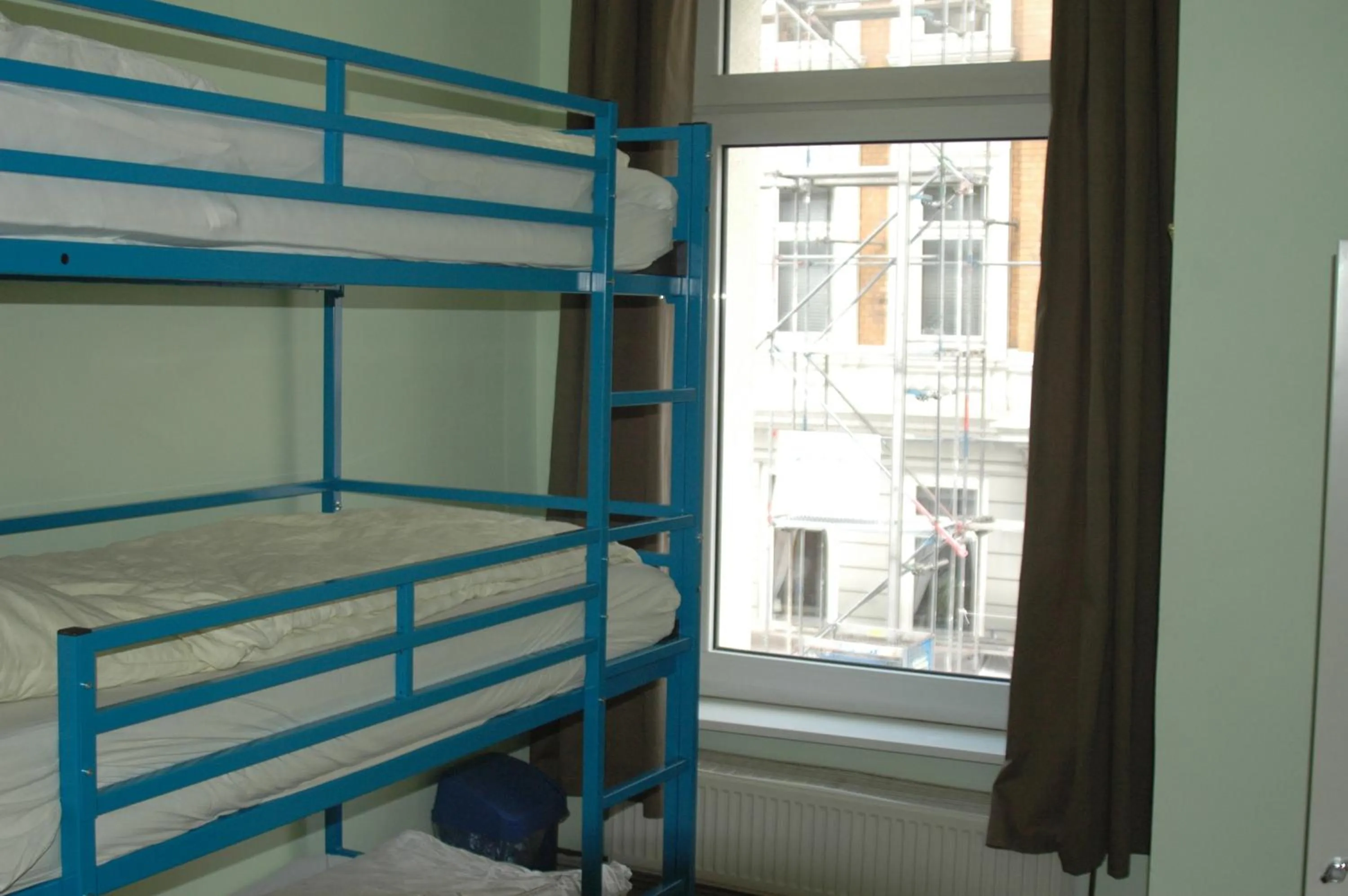 Bed in Buch-Ein-Bett Hostel