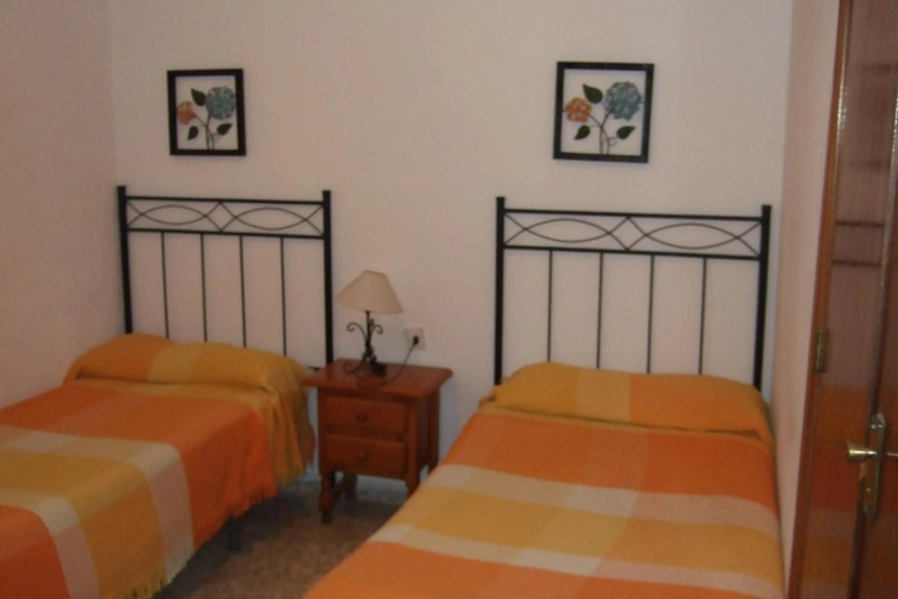 Photo of the whole room, Bed in Hostal Alcazar I