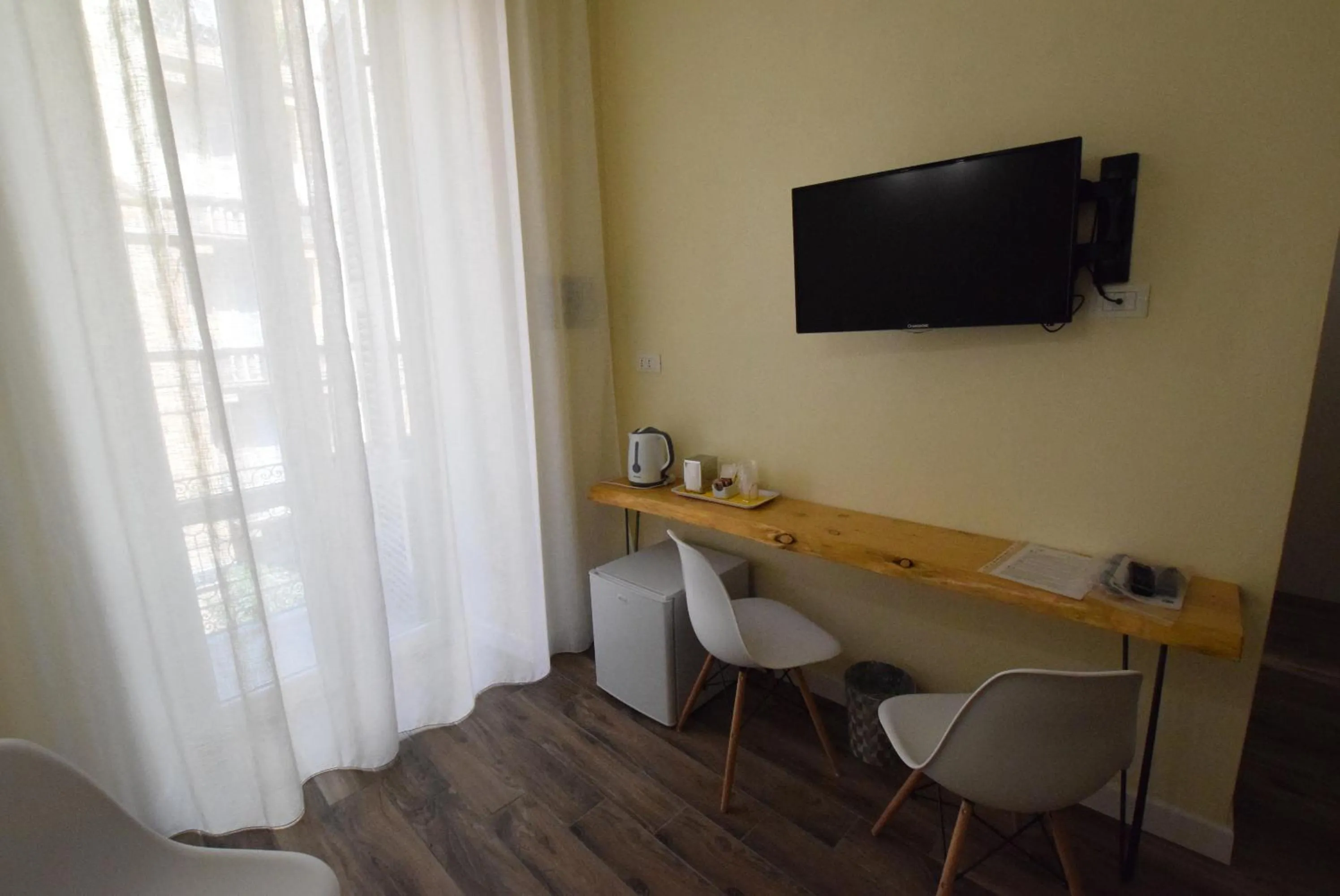 TV and multimedia in Colors of Cinque Terre - Guest House