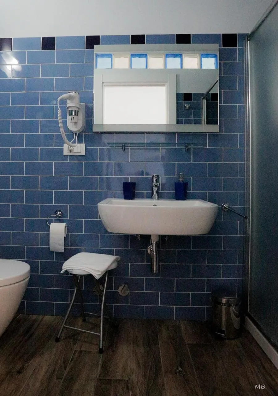 Bathroom in Colors of Cinque Terre - Guest House