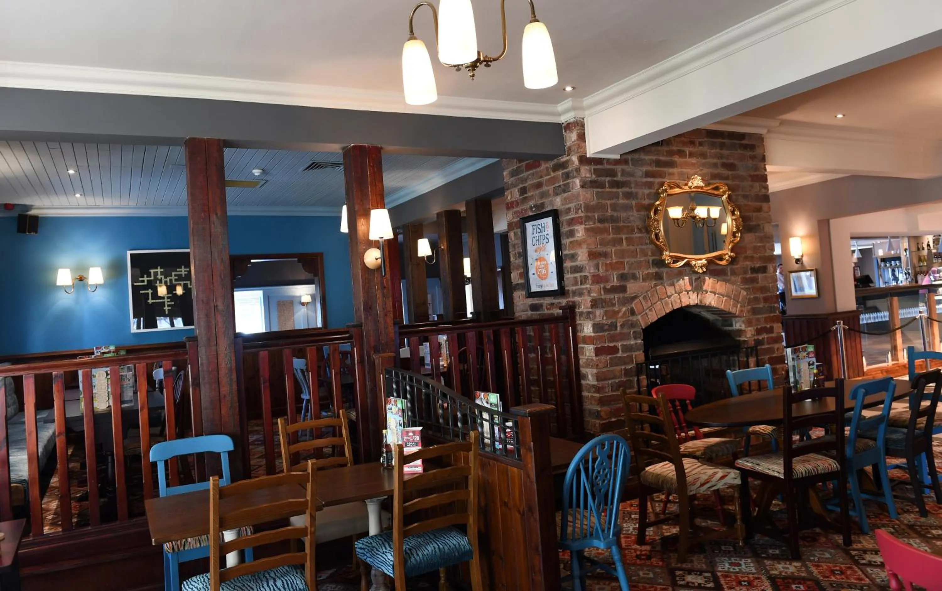 Restaurant/places to eat in Spread Eagle, Gailey by Marston's Inns