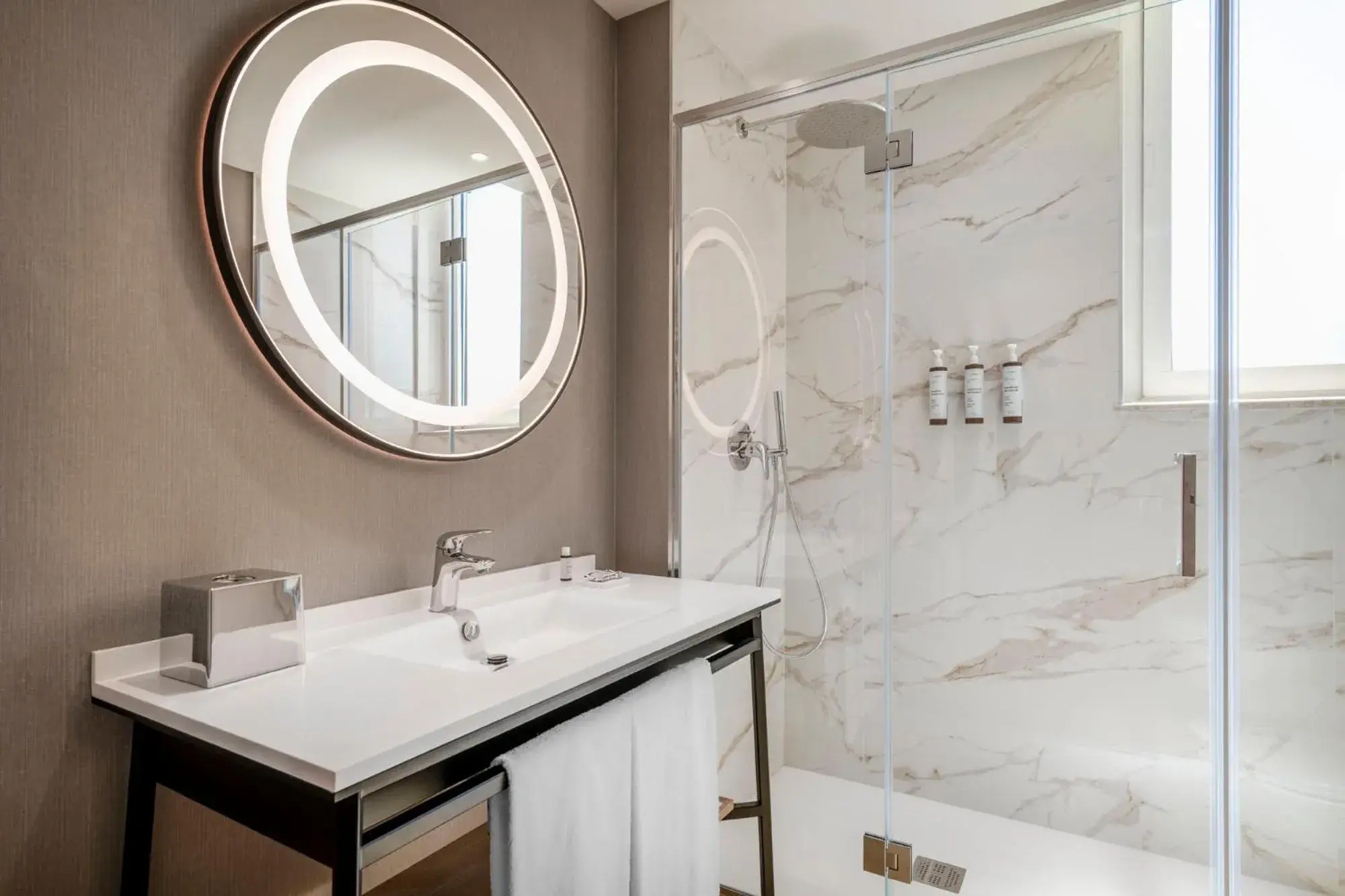 Deluxe Room - High Floor in AC Hotel by Marriott Clodio Roma Deluxe Room - High Floor in AC Hotel by Marriott Clodio Roma