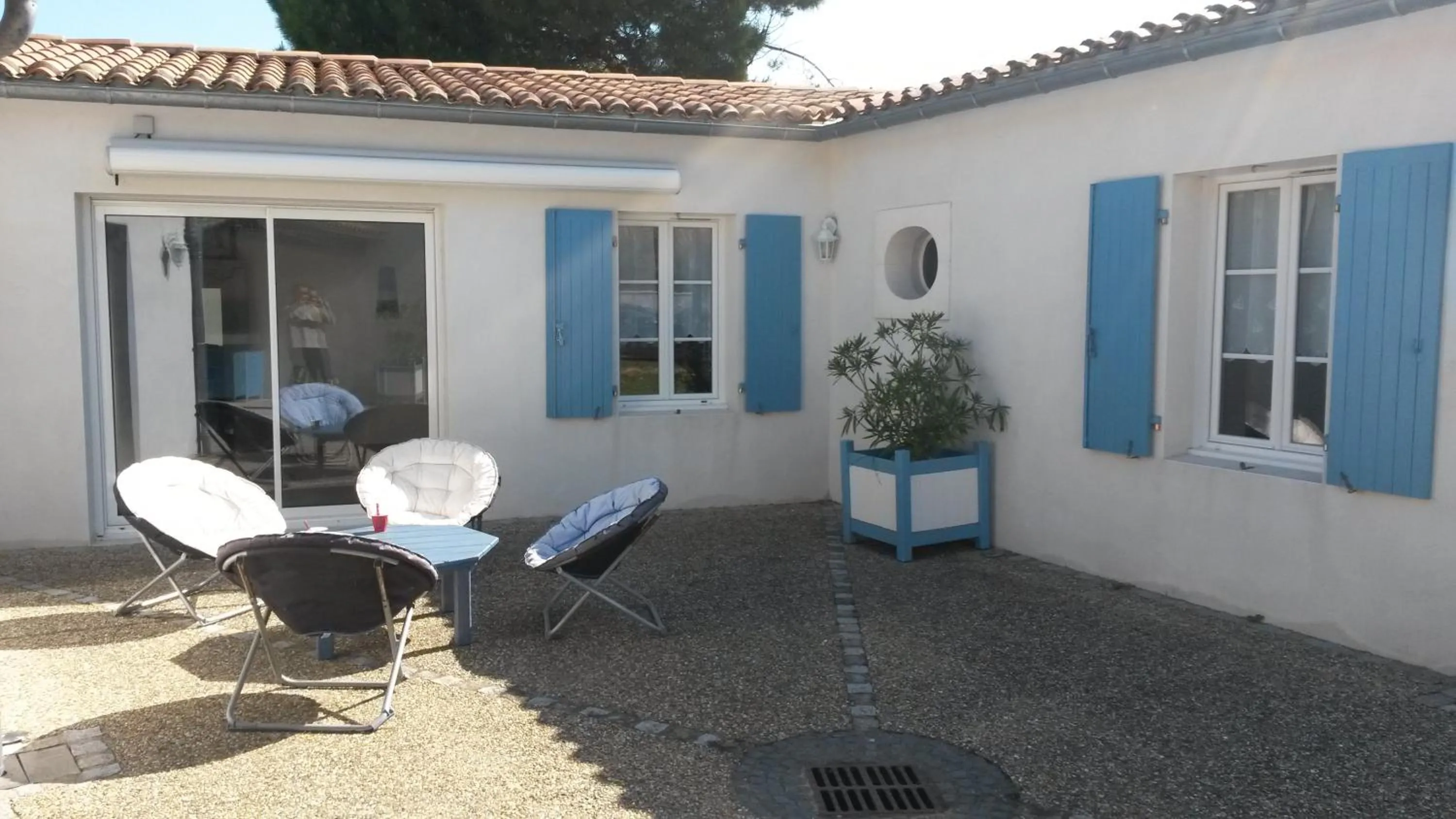 Patio in Le Figuier