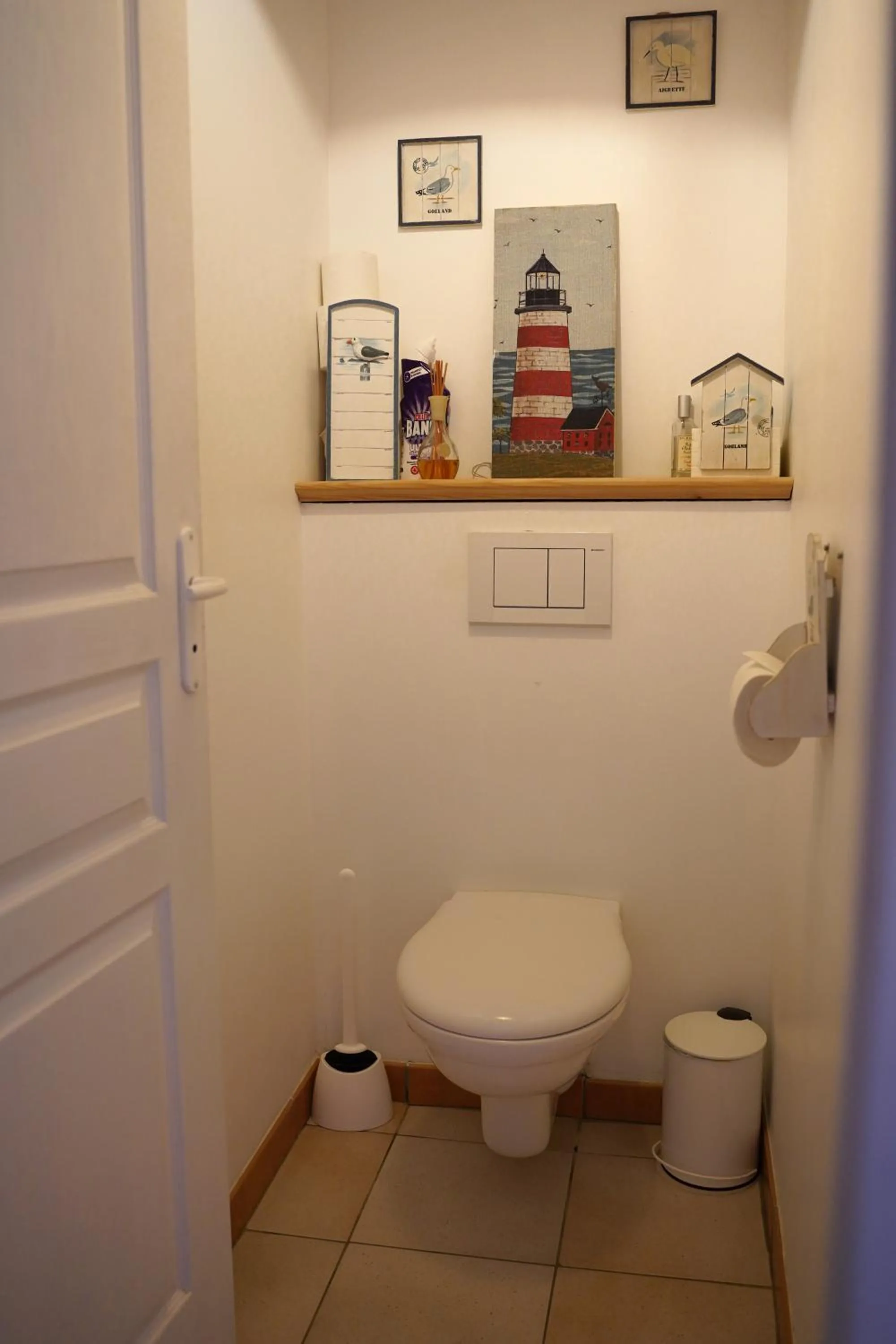 Toilet in Le Figuier