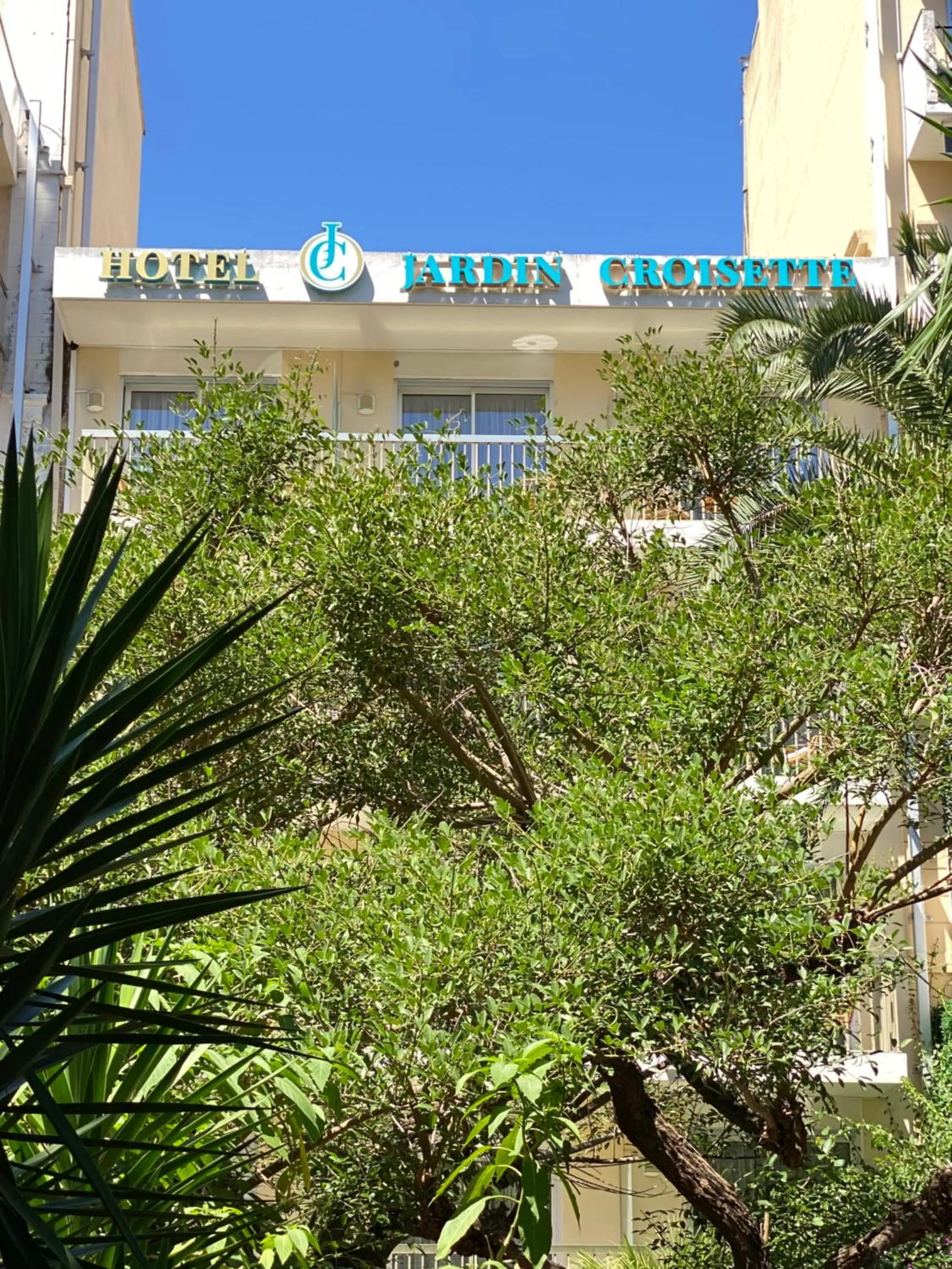 Facade/entrance in Hôtel Jardin Croisette