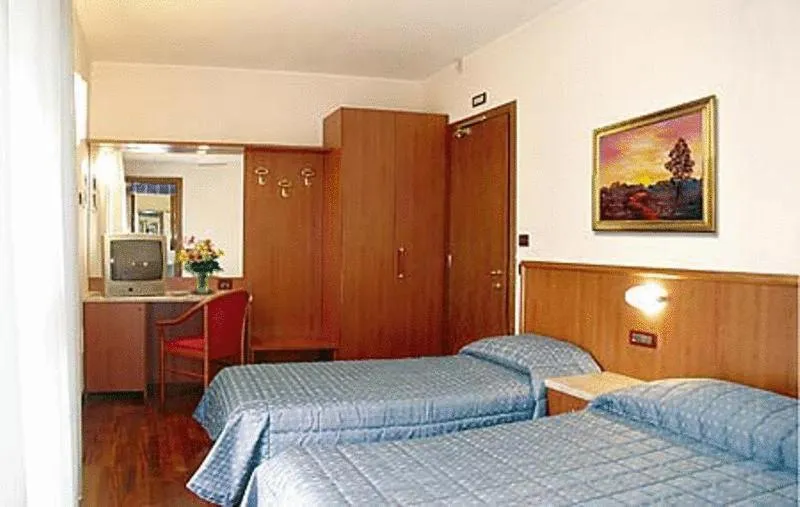 Photo of the whole room, Bed in Hotel Dal Ponte