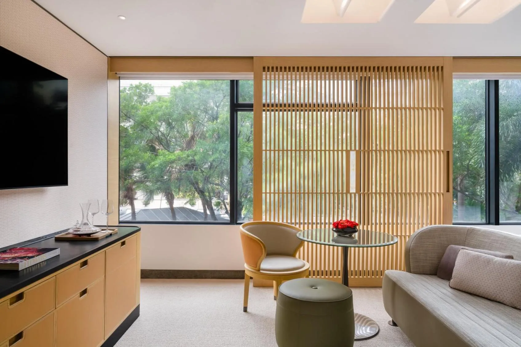 Photo of the whole room in Regent Hong Kong