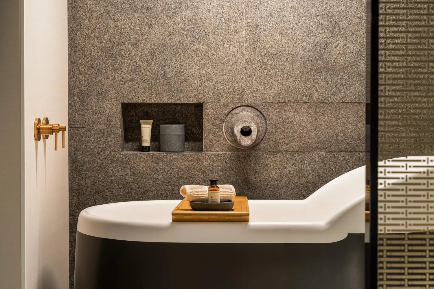 Bath in Regent Hong Kong