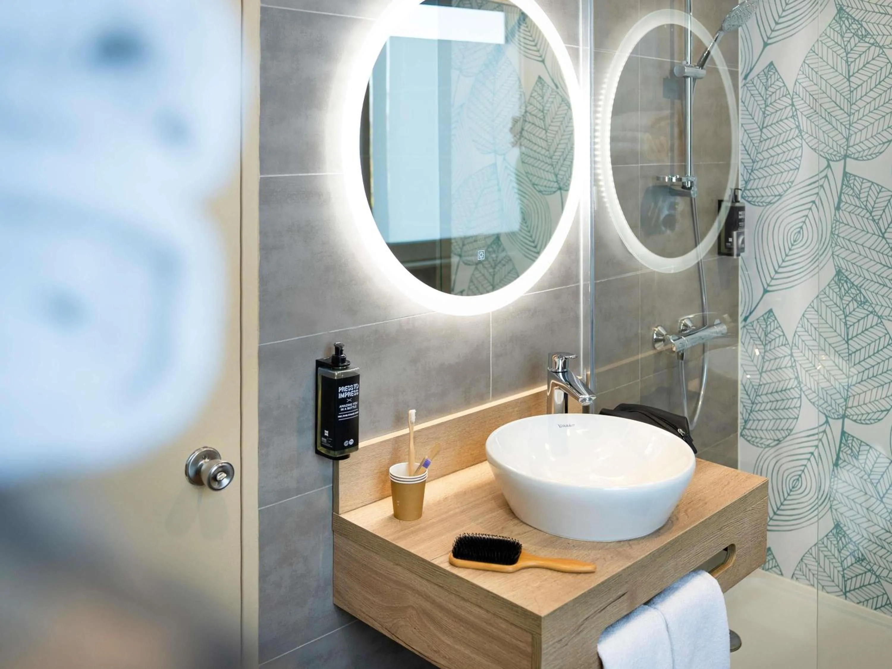 Bedroom in ibis Styles Chatenay Malabry Paris Sud