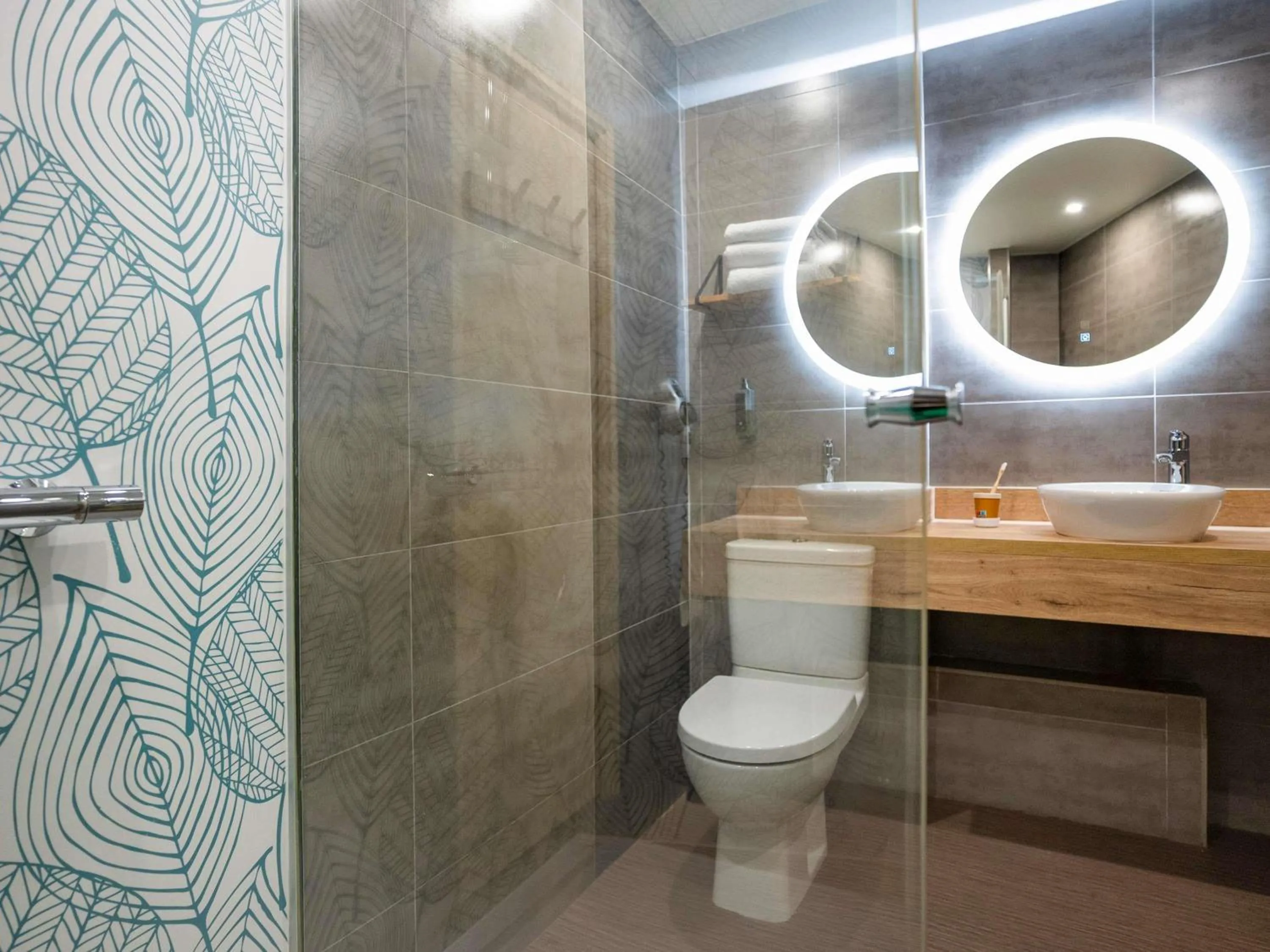 Bedroom in ibis Styles Chatenay Malabry Paris Sud