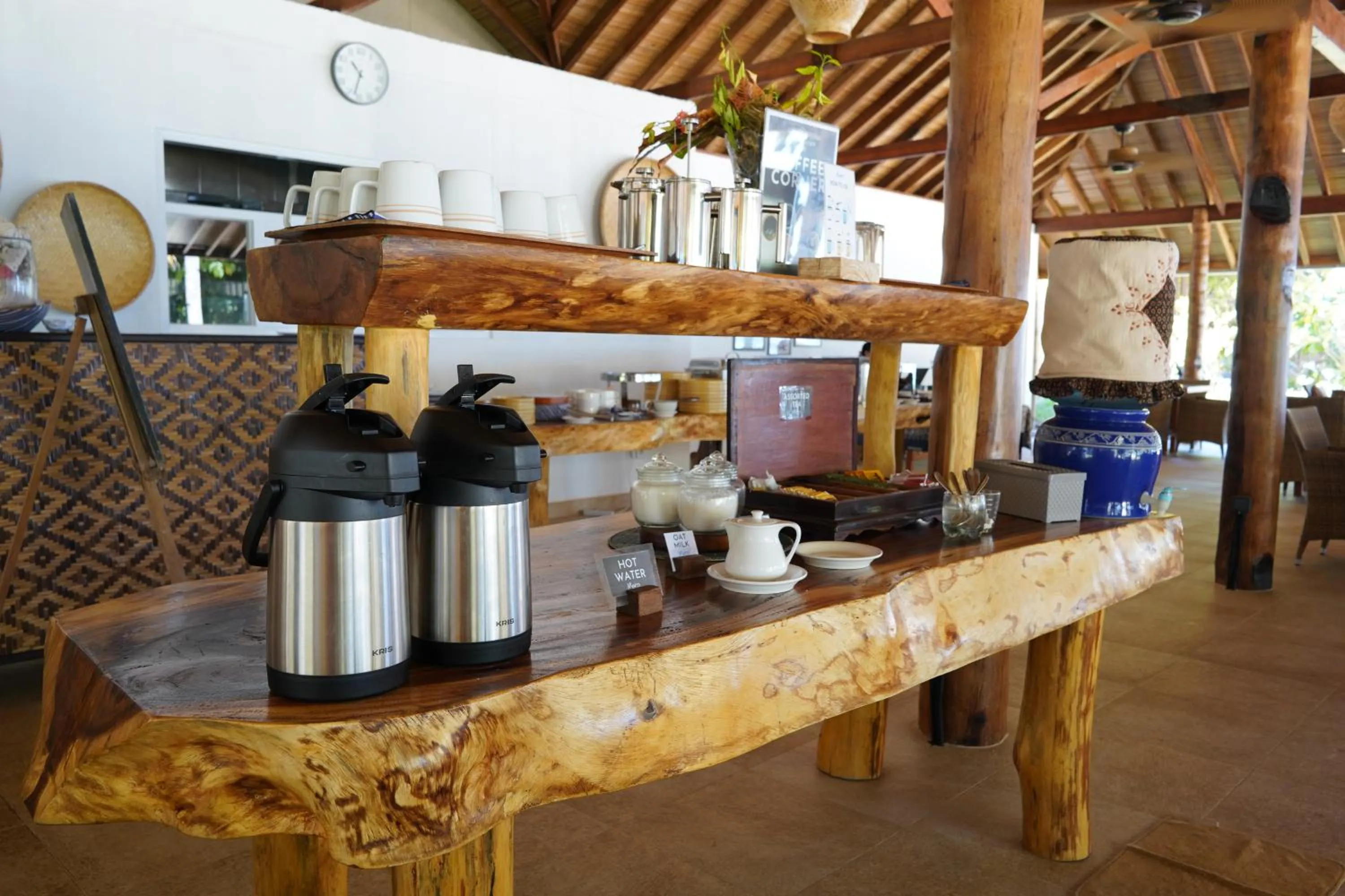 Restaurant/places to eat in Murex Bangka Dive Resort