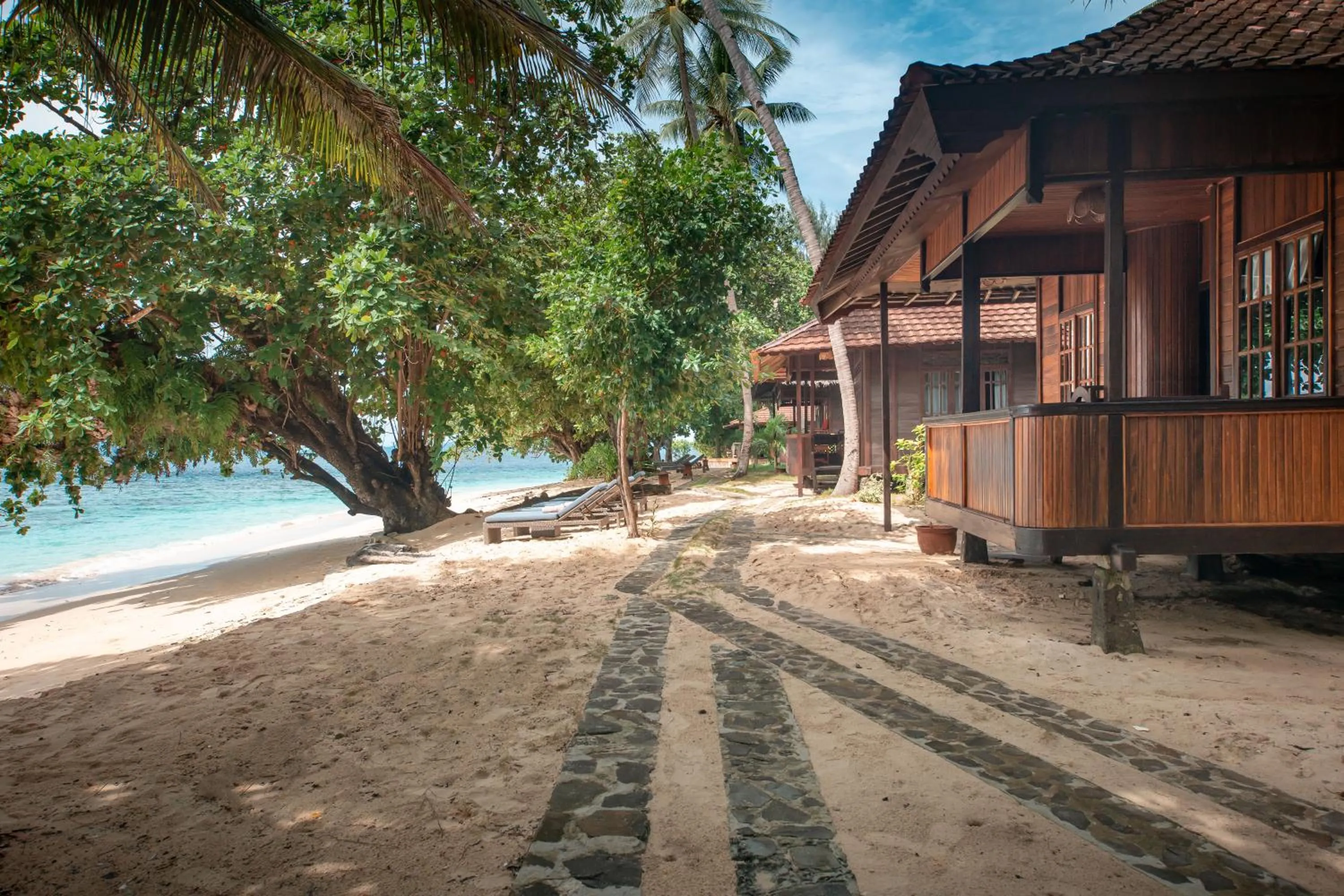 Beach in Murex Bangka Dive Resort