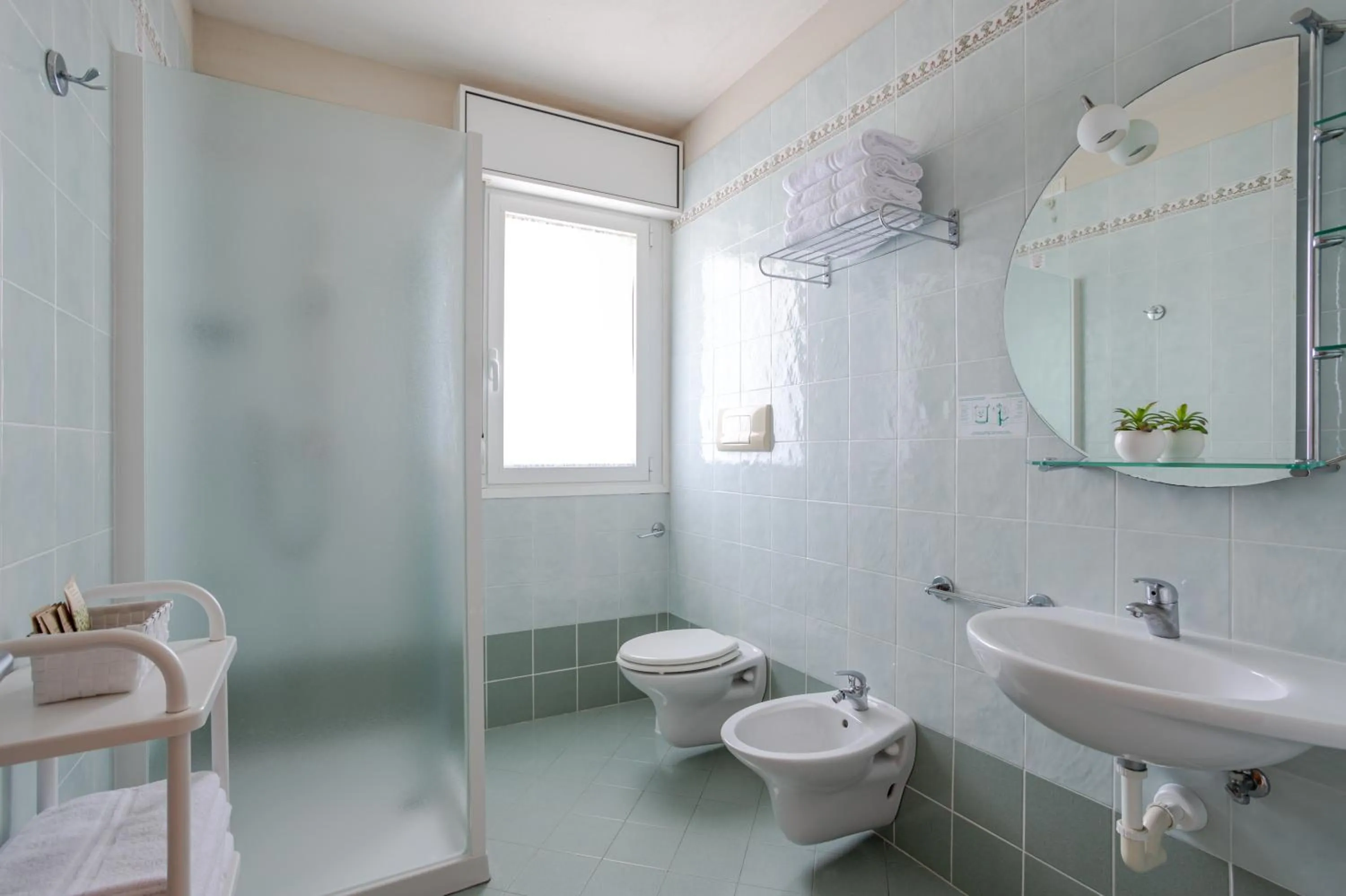 Bathroom in Hotel La Brezza frontemare