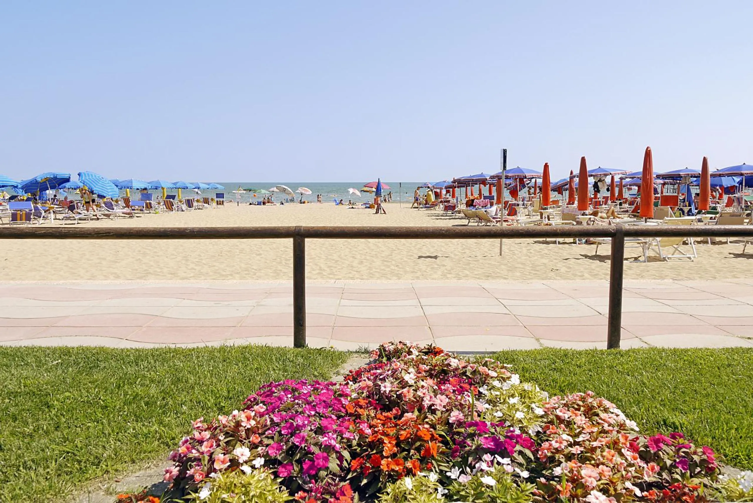 Sea view in Hotel La Brezza frontemare