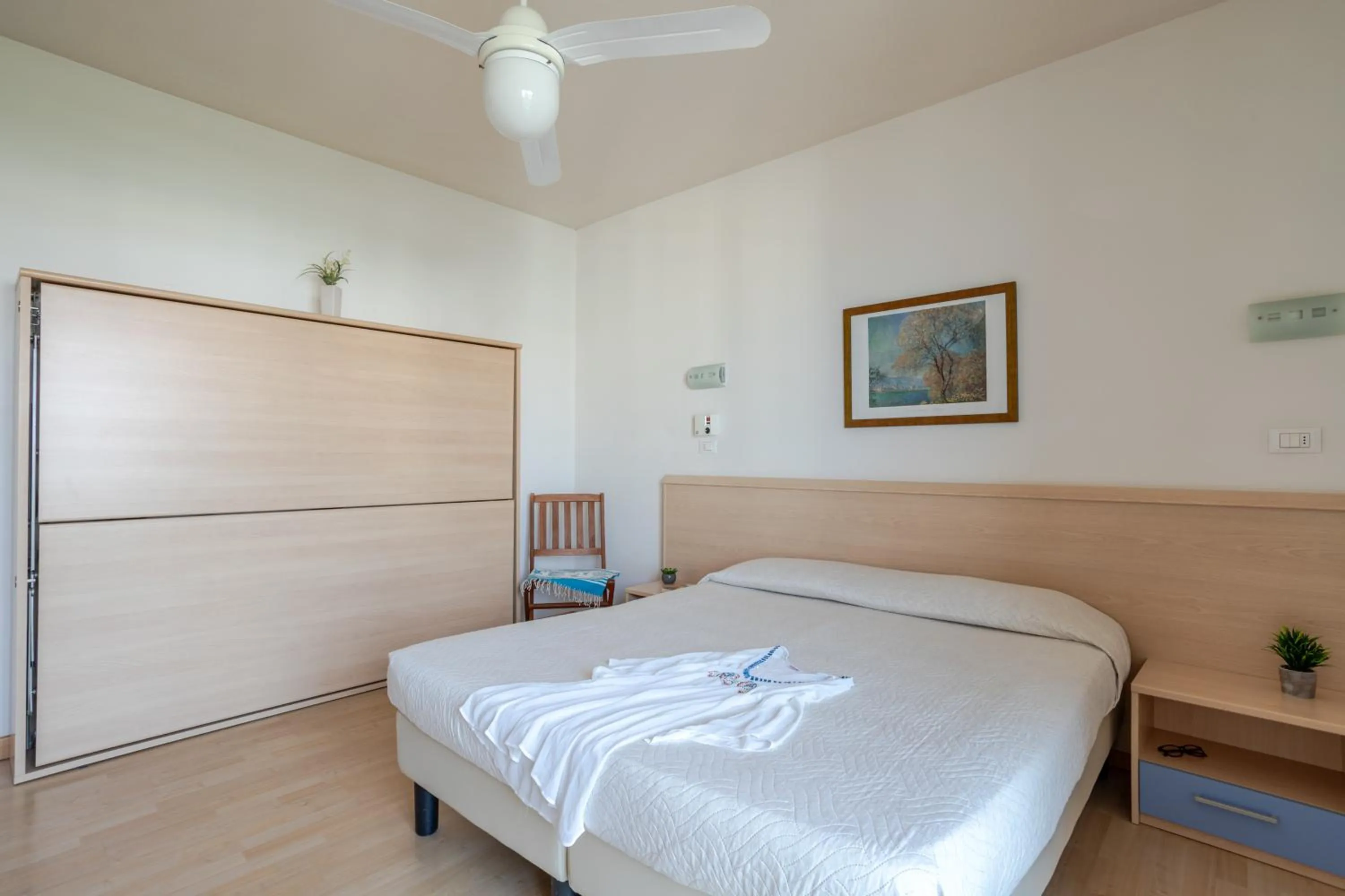 Bedroom, Bed in Hotel La Brezza frontemare