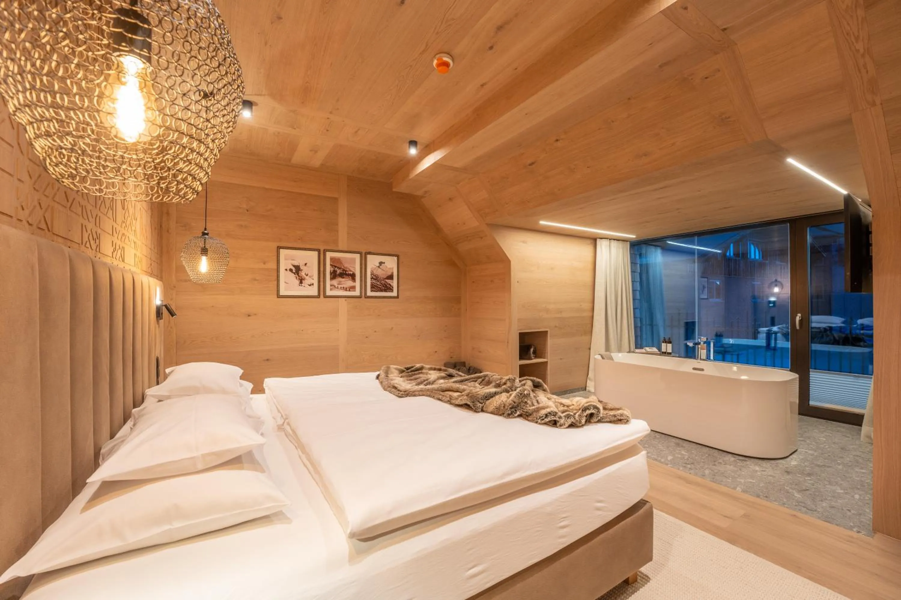 Bedroom, Bed in Das Kohlmayr Superior