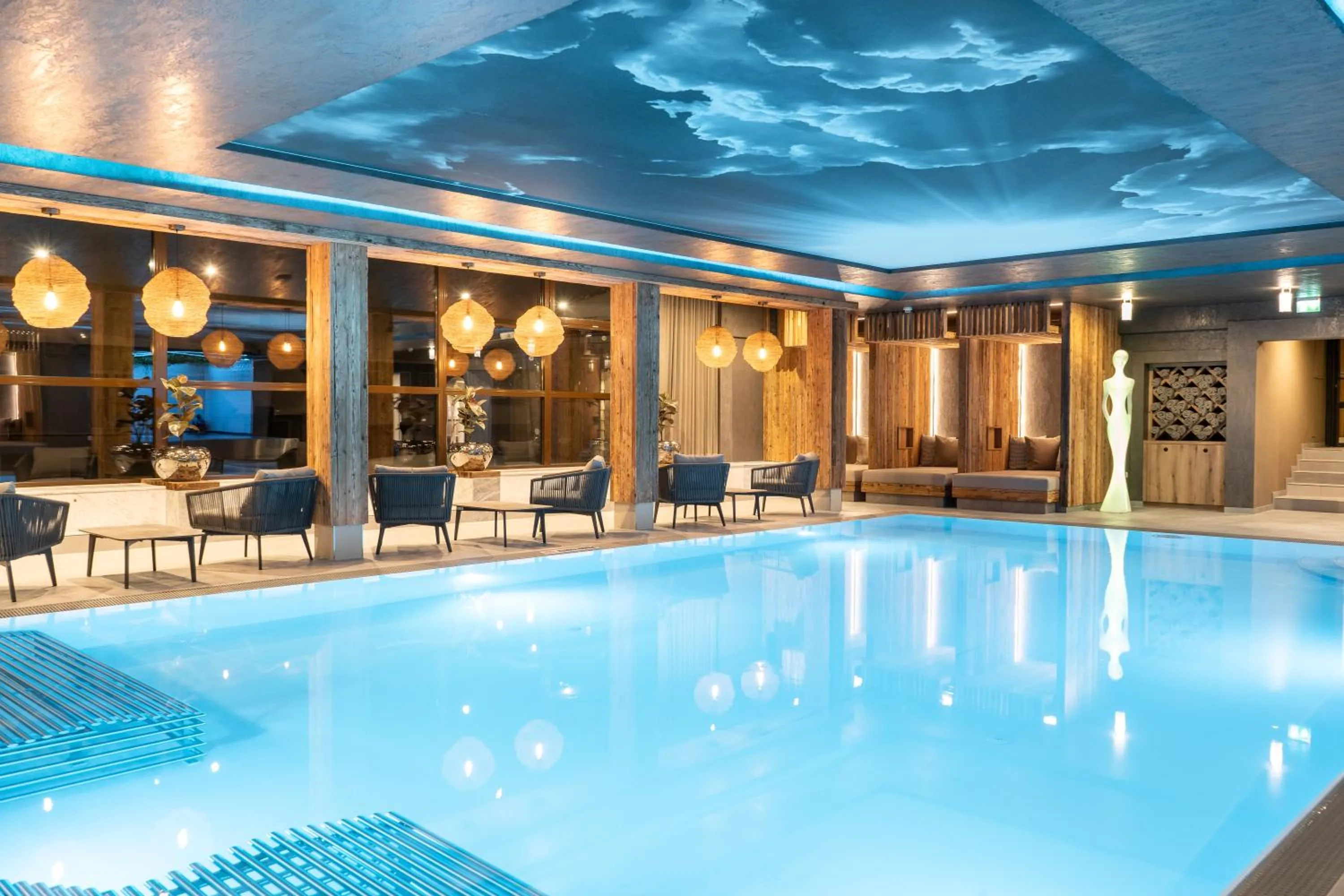 Swimming pool in Das Kohlmayr Superior