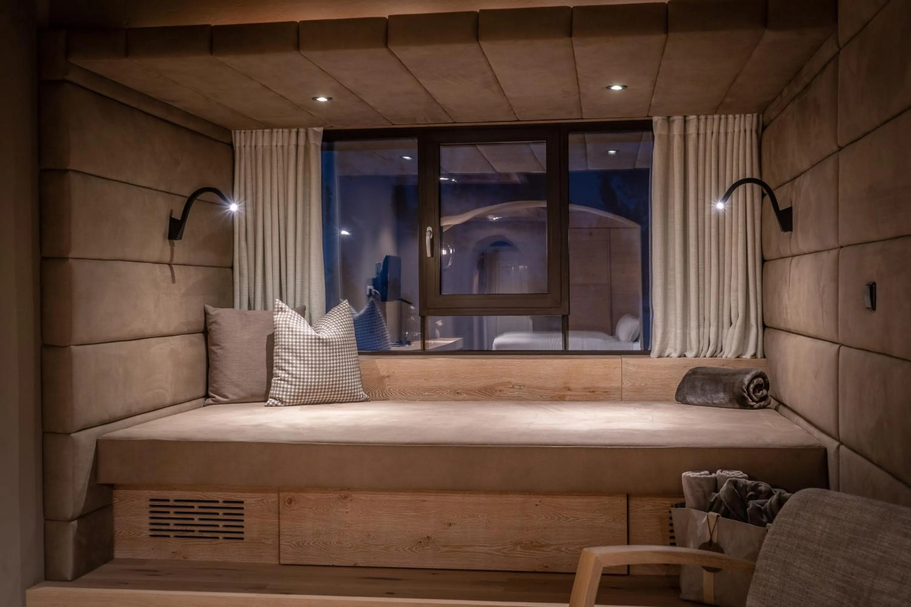 Photo of the whole room in Das Kohlmayr Superior