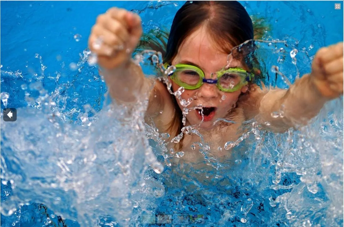 young children in Hotel Bertha Fronte Mare