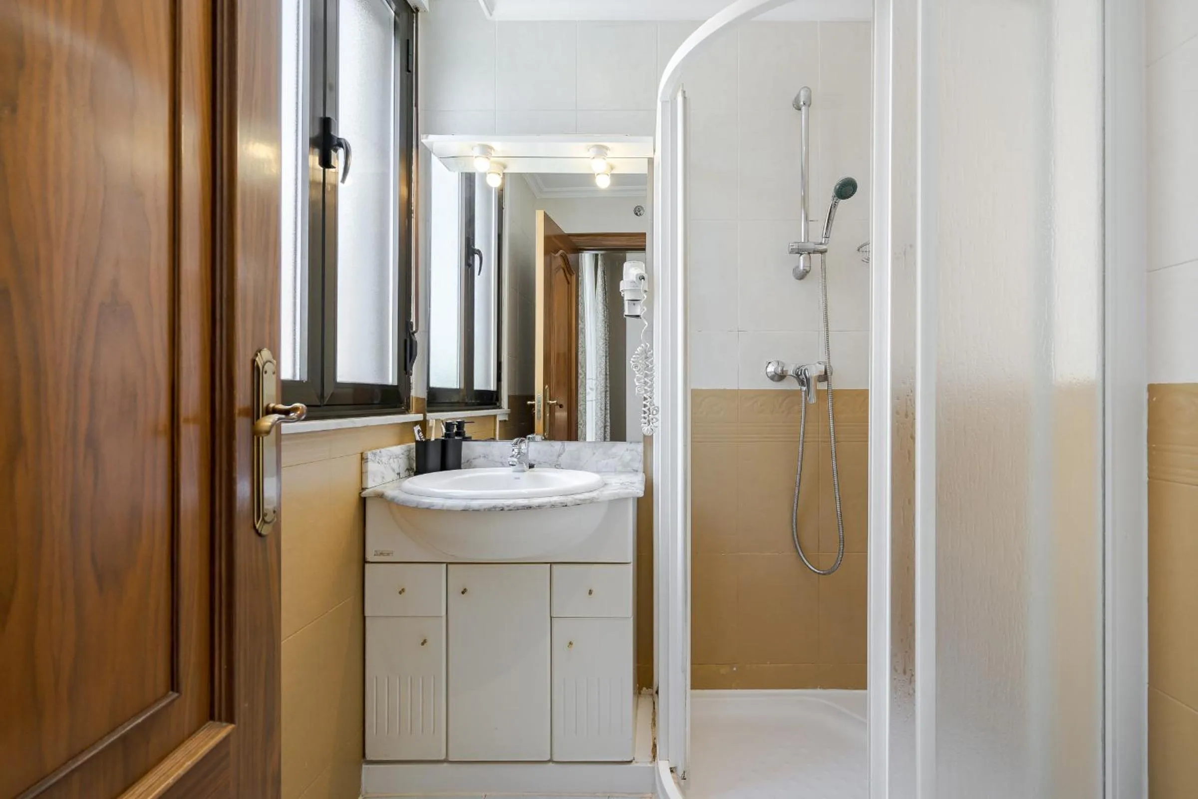 Bathroom in Hotel Eurowest