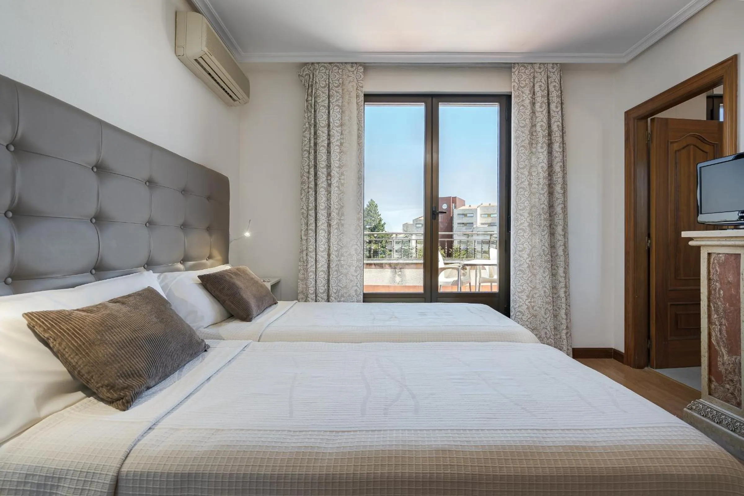 Bedroom, Bed in Hotel Eurowest