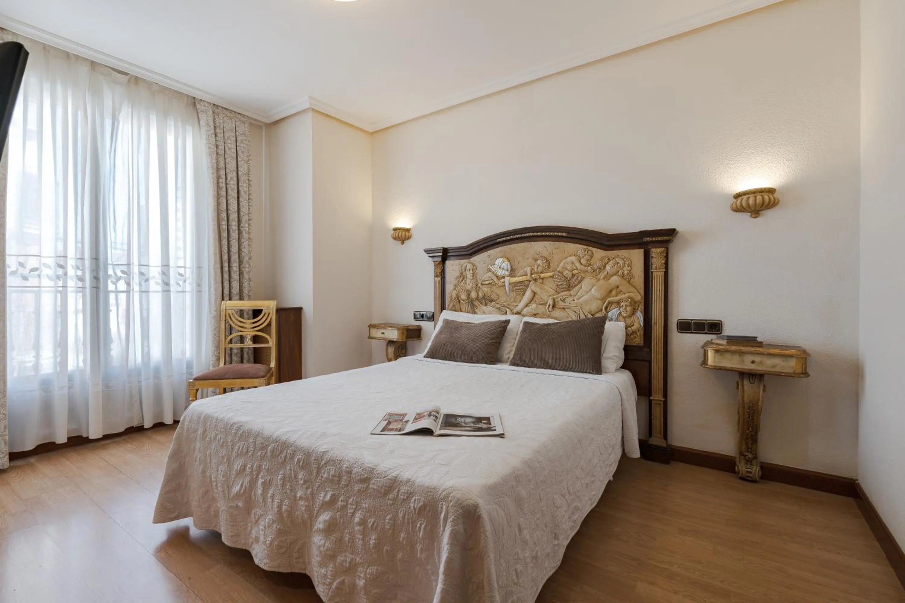 Bedroom, Bed in Hotel Eurowest