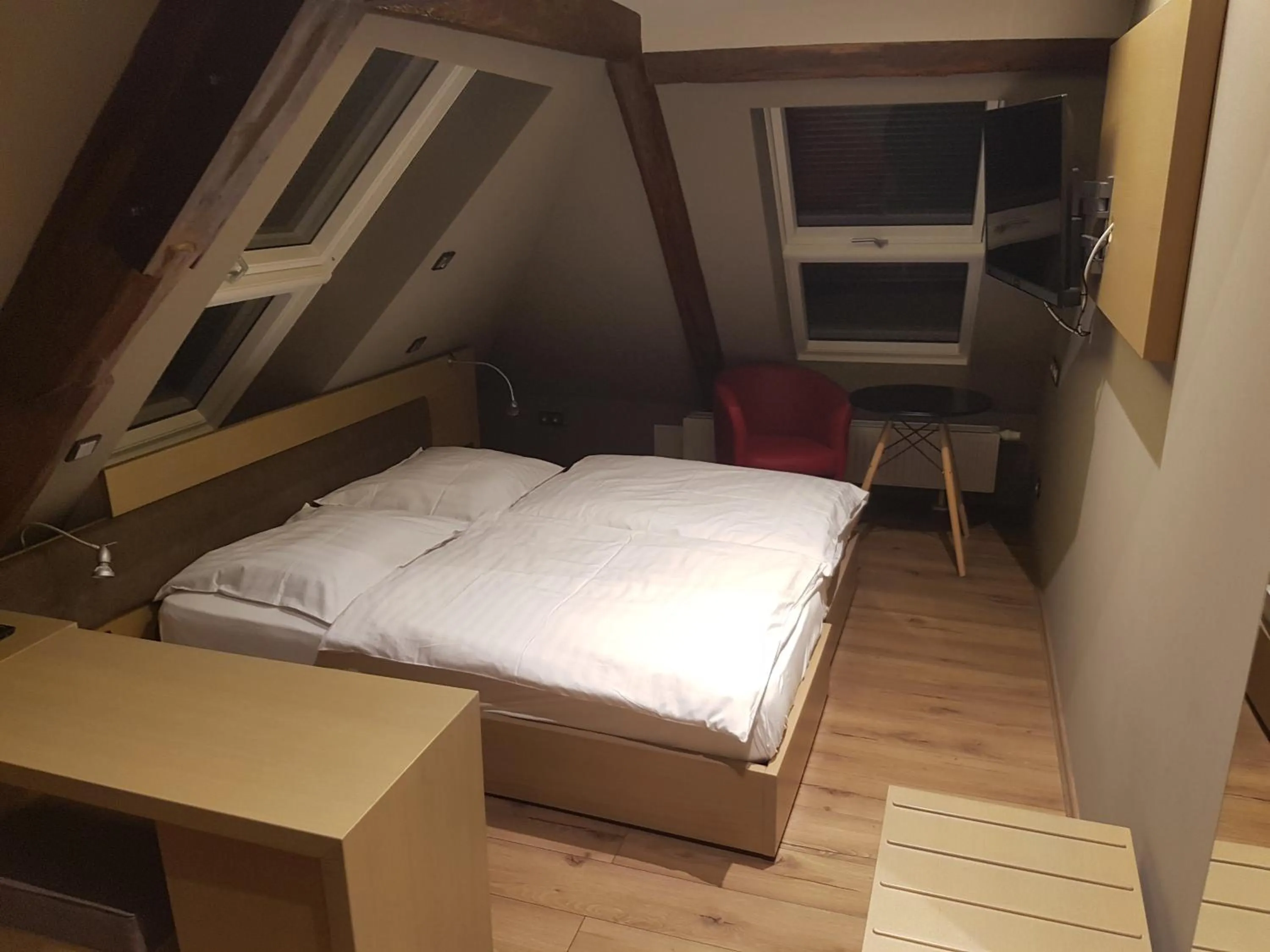 Bed in Zum grünen Baum Hotel Frankfurt Airport