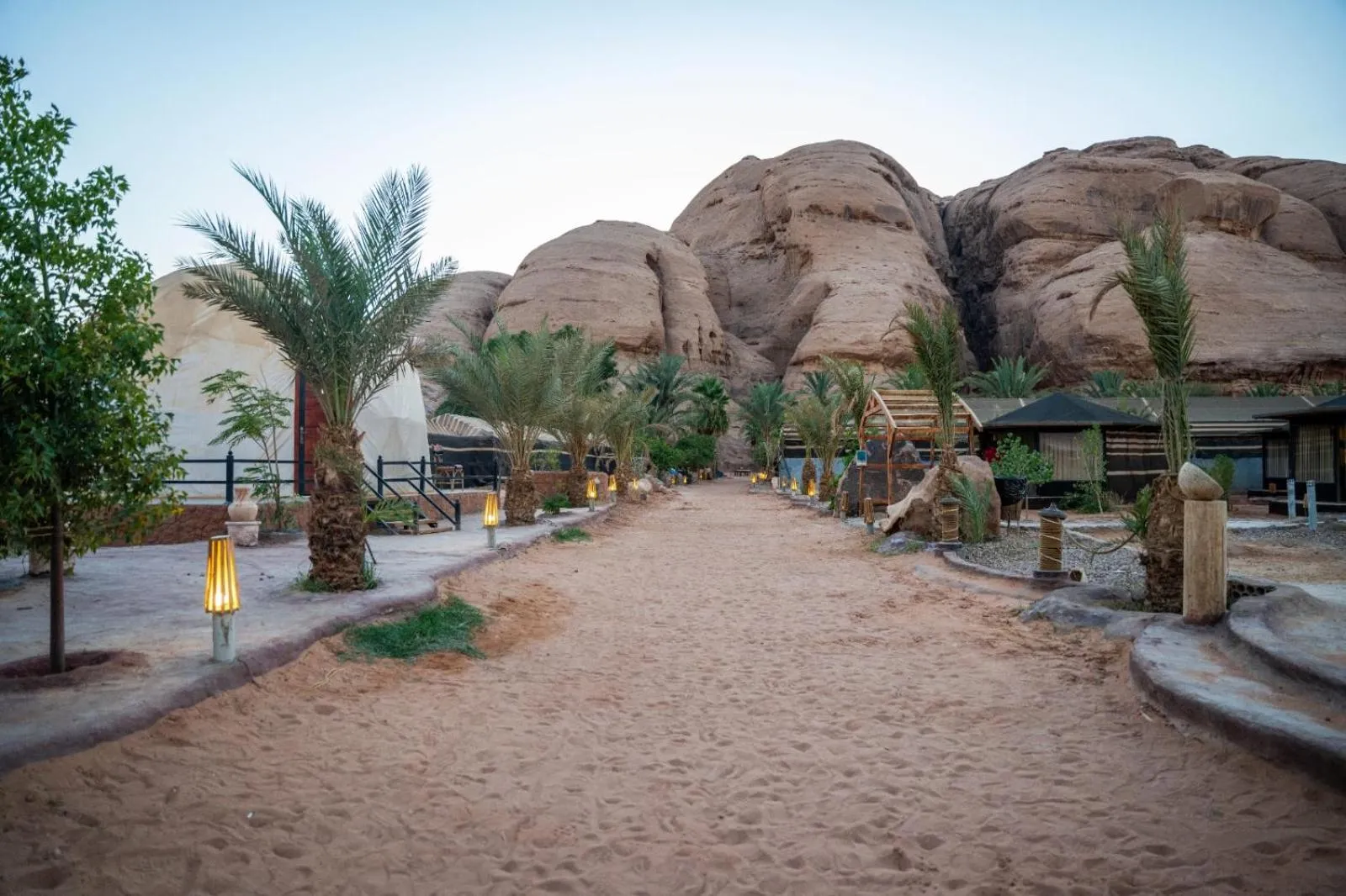 Facade/entrance in Captains Desert Camp